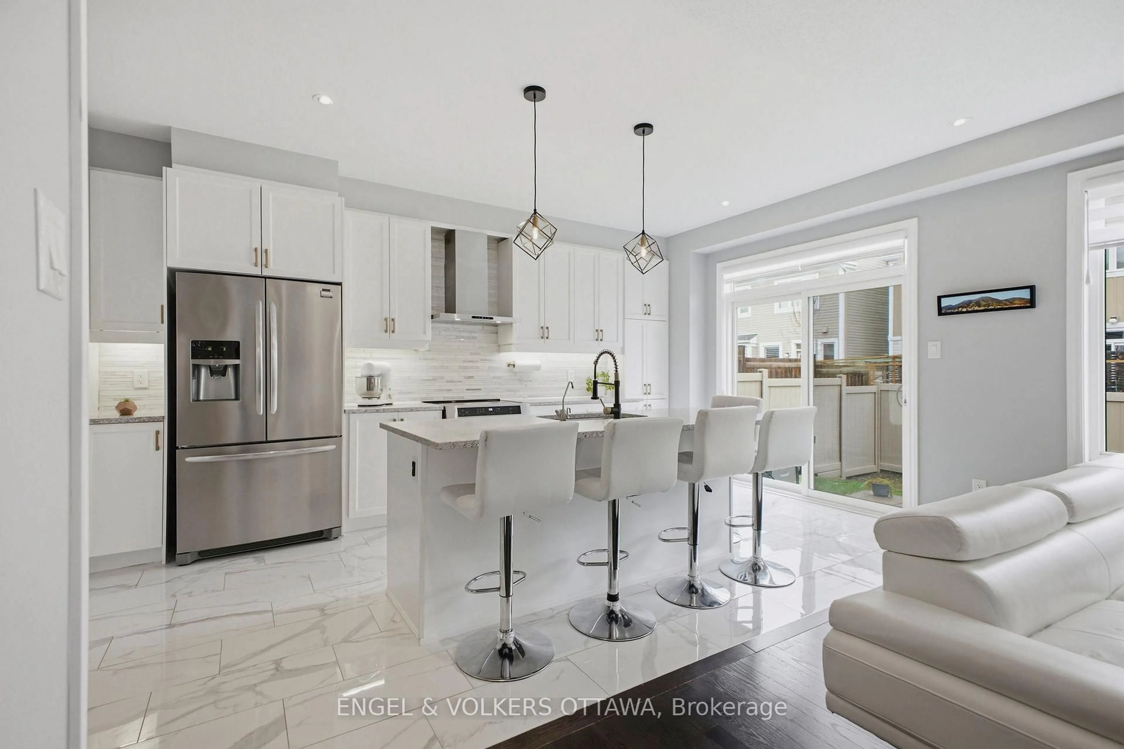 Open concept kitchen, ceramic/tile floor for 139 Switch Grass Cres, Ottawa Ontario K2J 5Z3