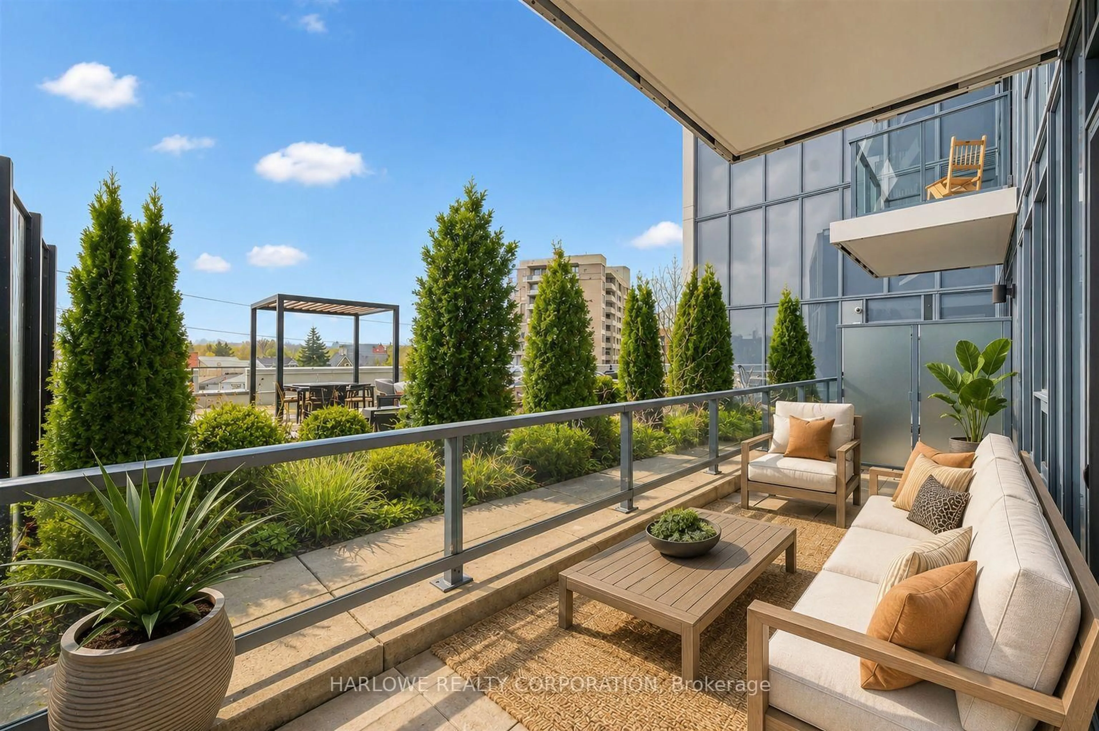 Patio, water/lake/river/ocean view for 93 Arthur St #301, Guelph Ontario N1E 0S6