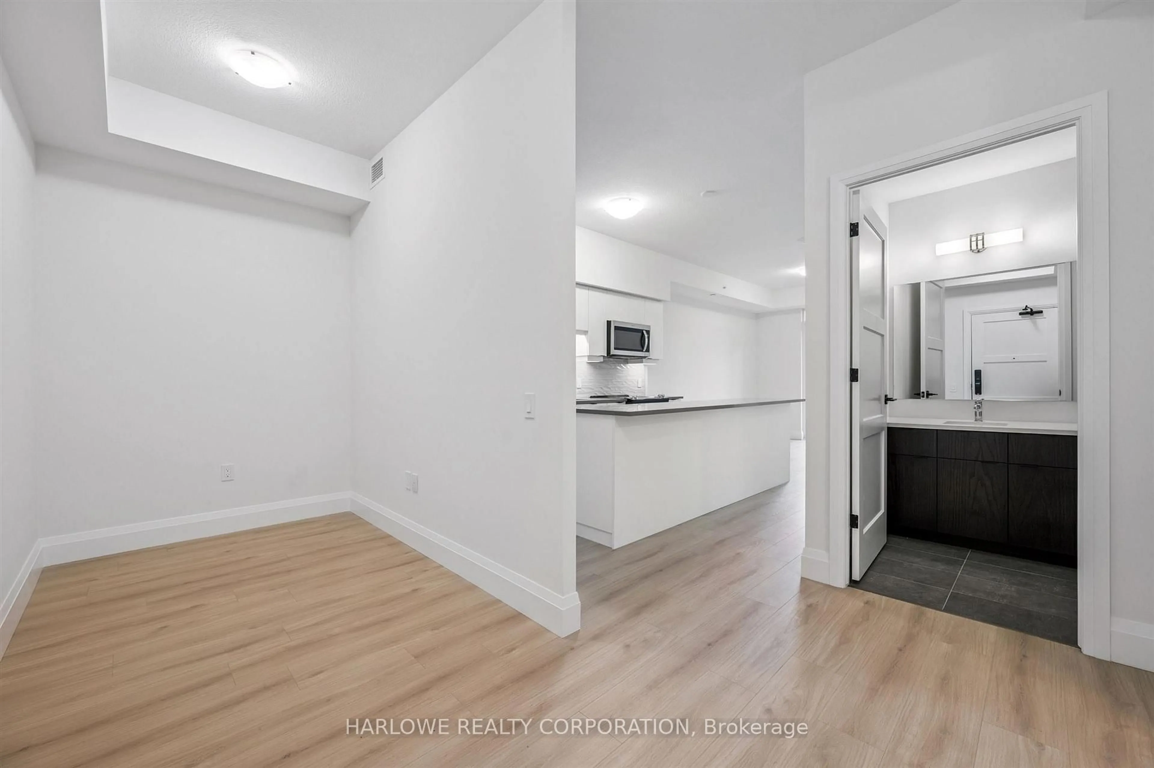 A pic of a room for 93 Arthur St #301, Guelph Ontario N1E 0S6
