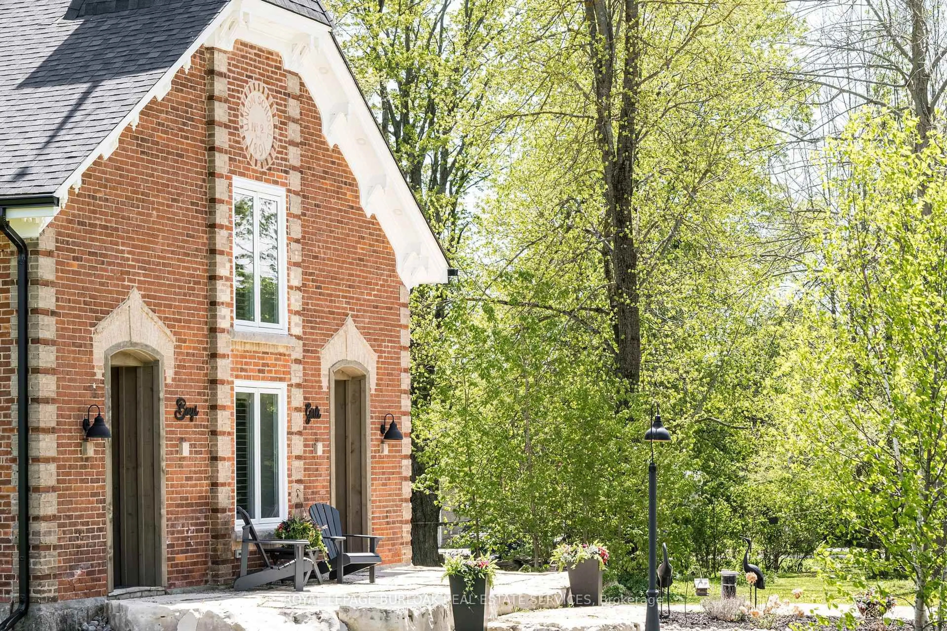 Home with brick exterior material, street for 9069 Erin Garafraxa Townline, Erin Ontario L0N 1N0