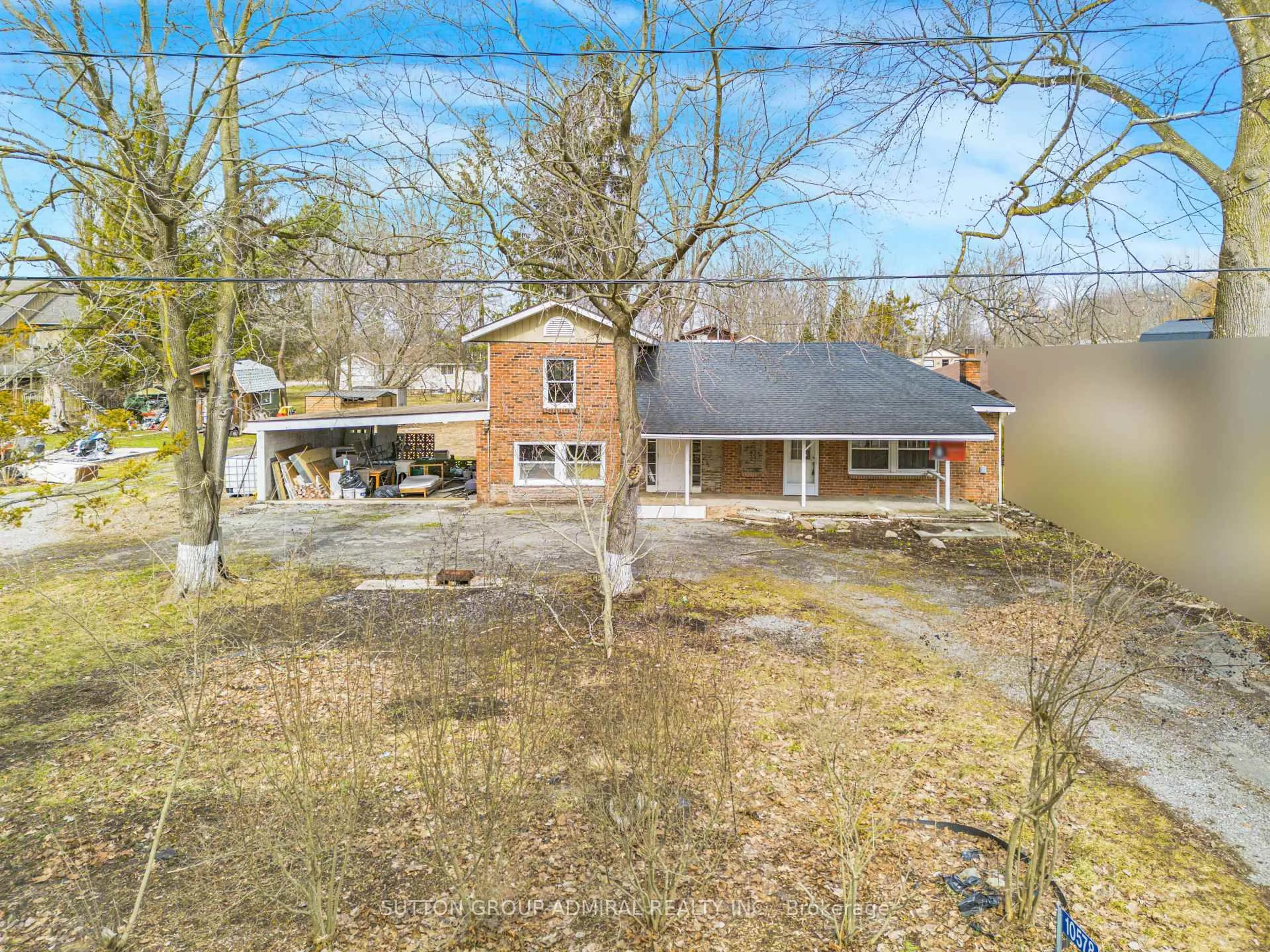 A pic from outside/outdoor area/front of a property/back of a property/a pic from drone, street for 10578 Woodland Dr, Wainfleet Ontario L3K 5V4