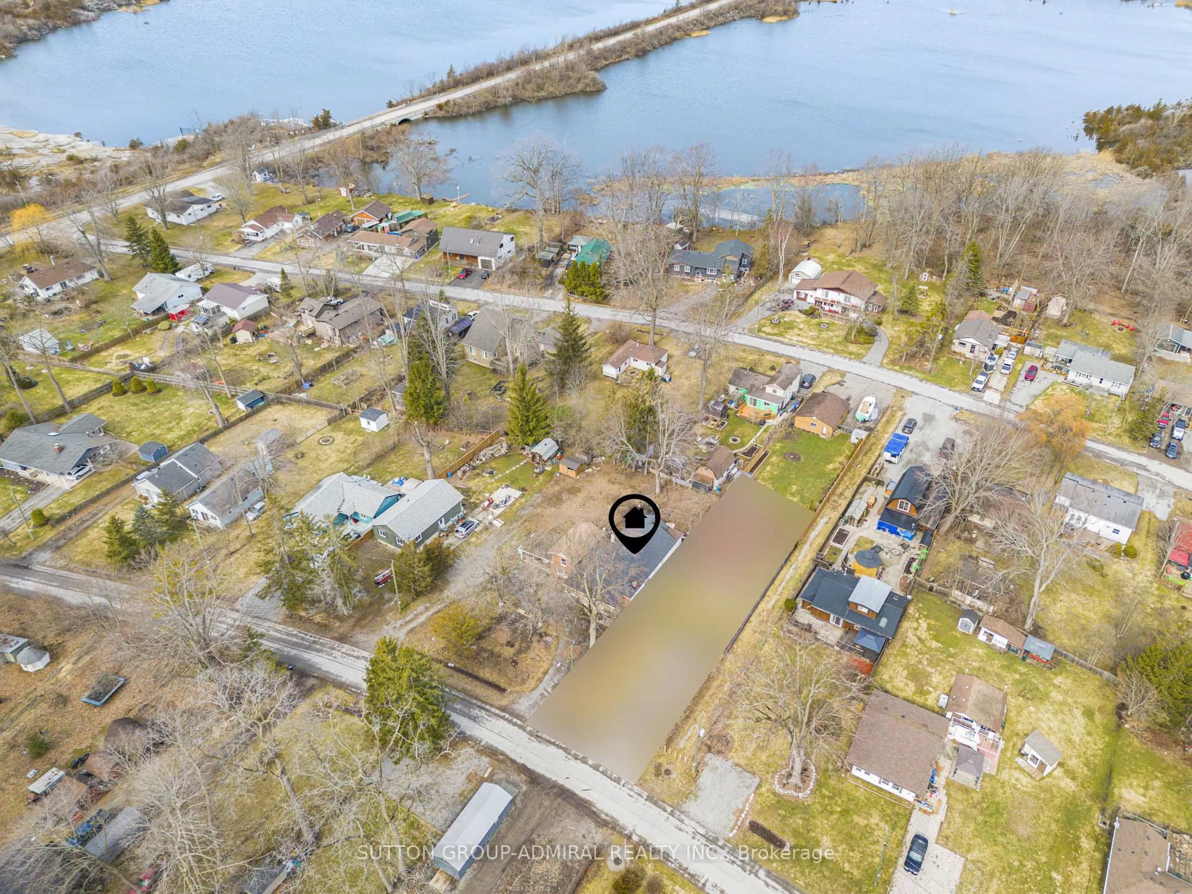 A pic from outside/outdoor area/front of a property/back of a property/a pic from drone, water/lake/river/ocean view for 10578 Woodland Dr, Wainfleet Ontario L3K 5V4