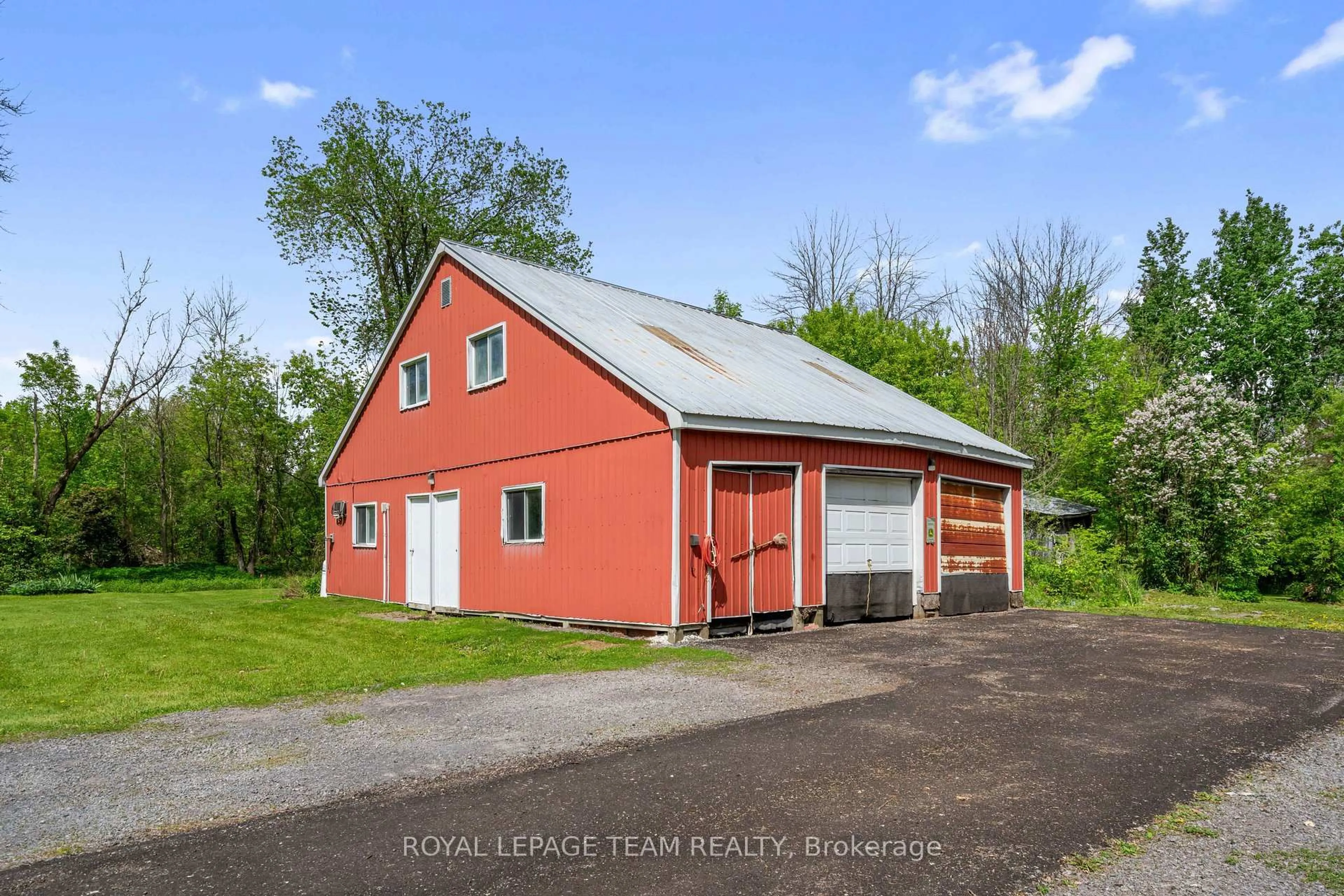 Unknown for 15615 Dixon Rd, South Stormont Ontario K0C 1R0