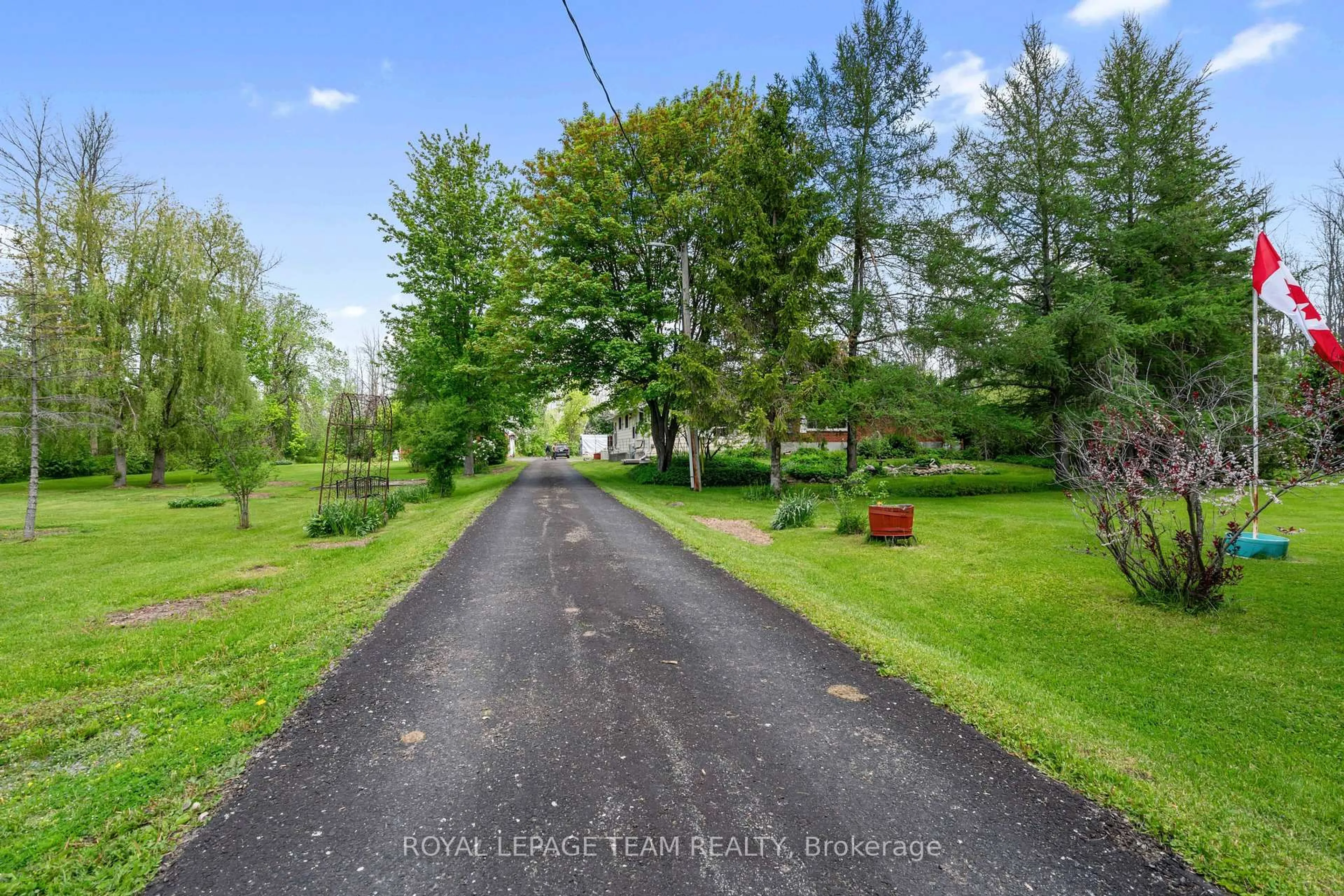 A pic from outside/outdoor area/front of a property/back of a property/a pic from drone, street for 15615 Dixon Rd, South Stormont Ontario K0C 1R0