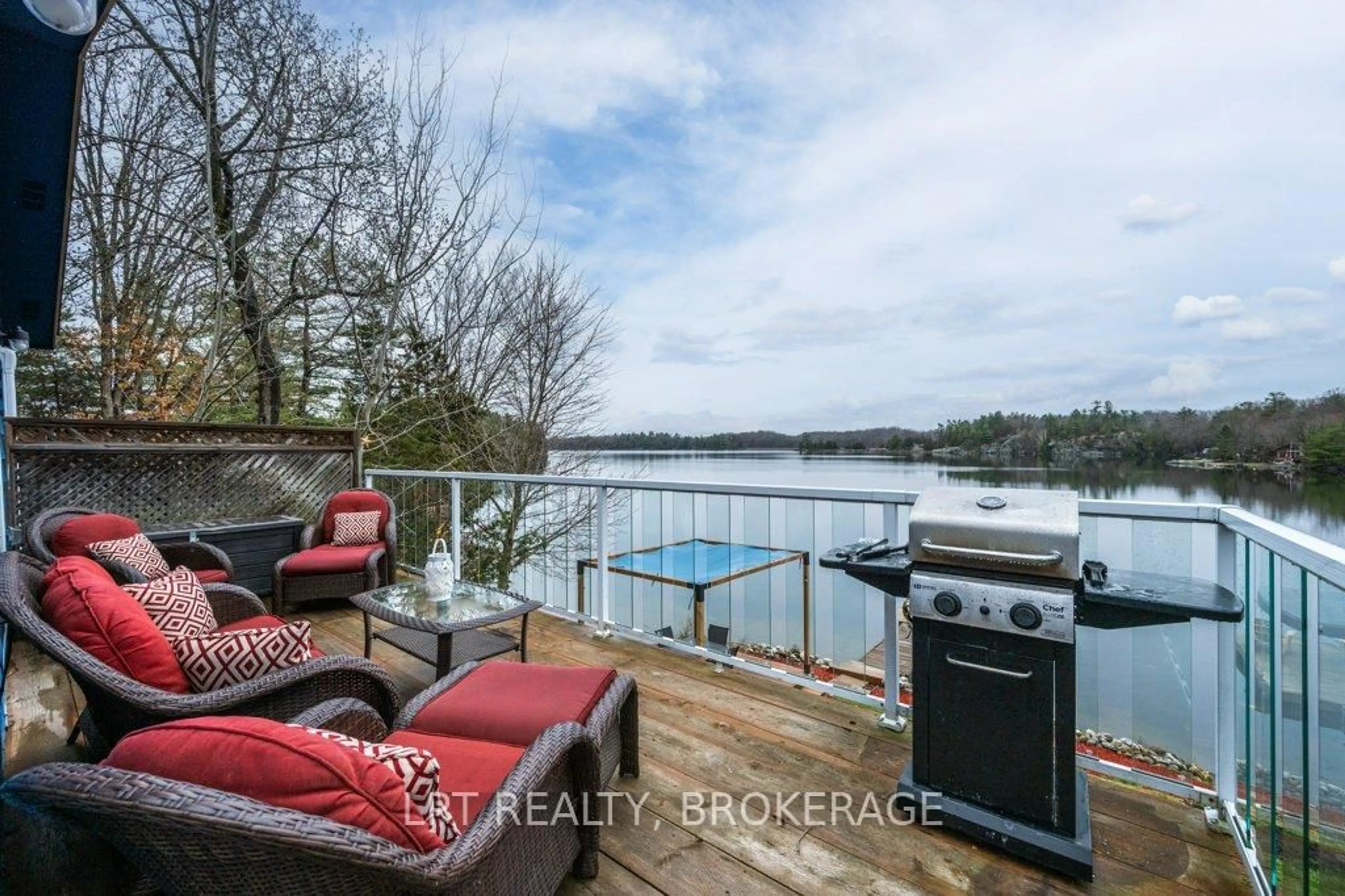 Patio, water/lake/river/ocean view for 805 Cartwrights Lane, Leeds and the Thousand Islands Ontario K0H 2N0