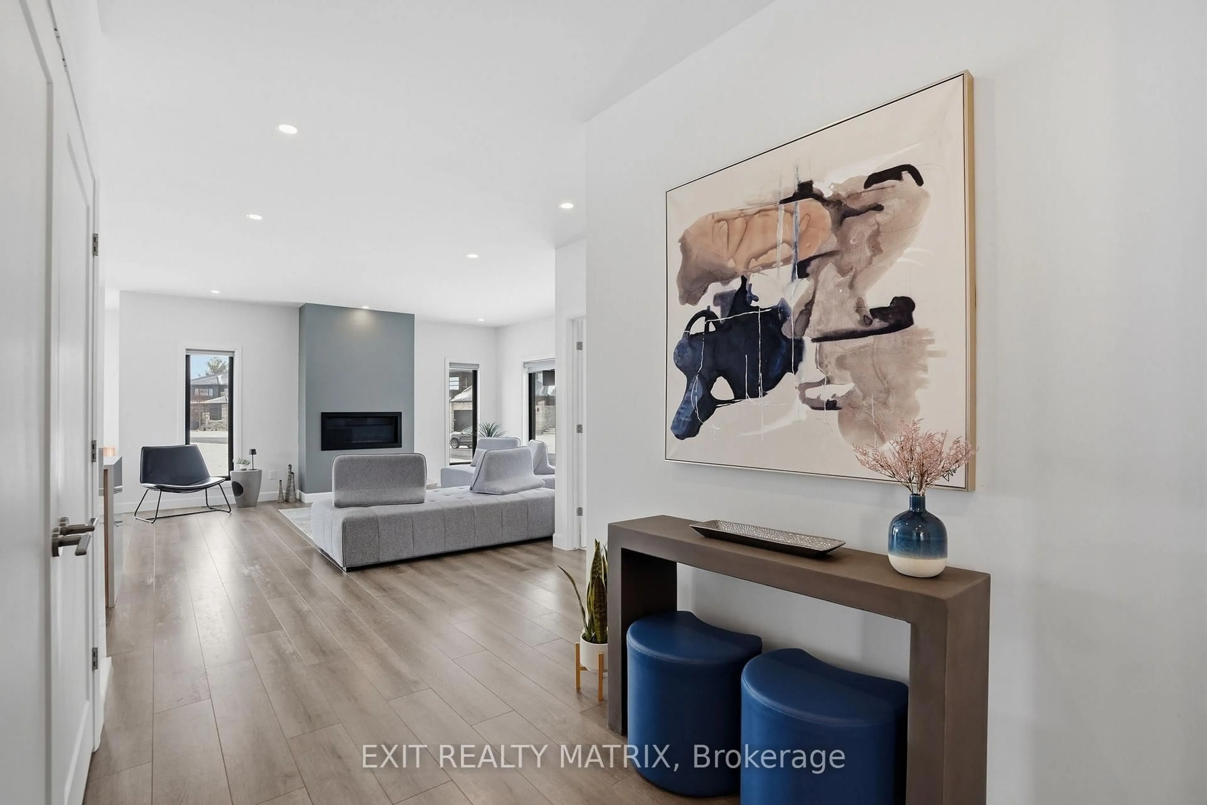 Indoor entryway for 225 Nature St, Casselman Ontario K0A 1M0