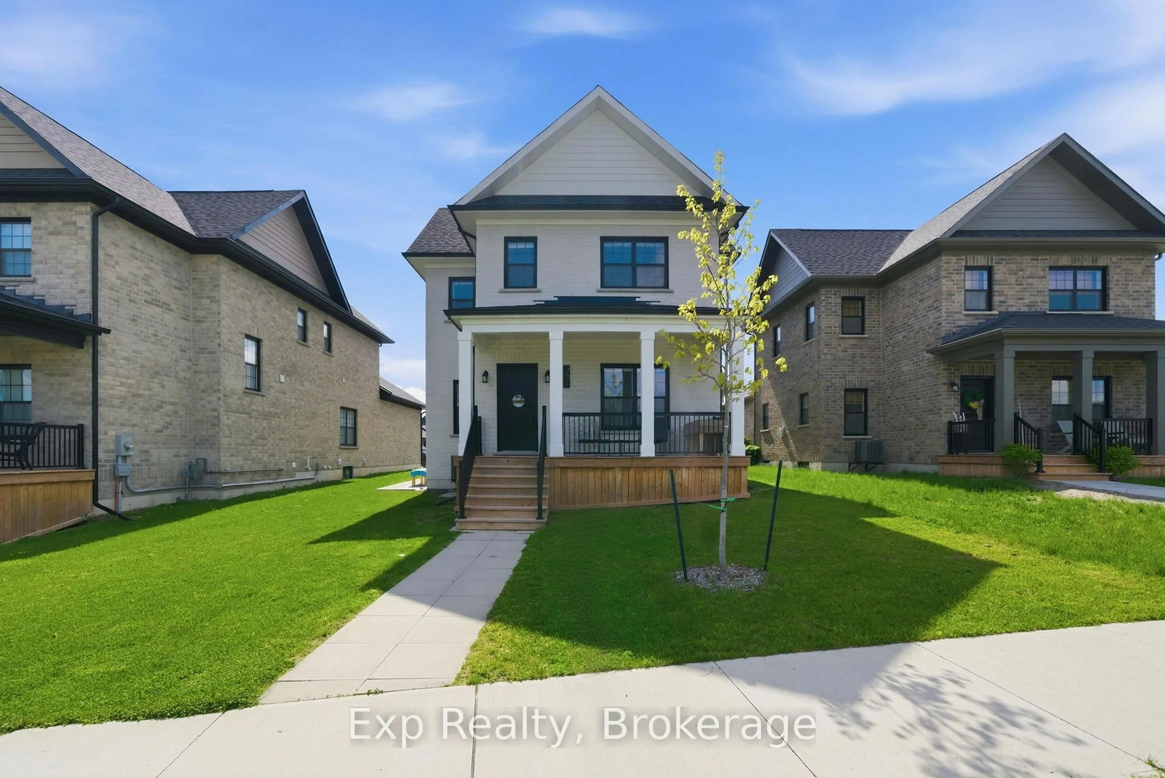 A pic from outside/outdoor area/front of a property/back of a property/a pic from drone, street for 661 Wilkins Gate, Cobourg Ontario K9A 1M9