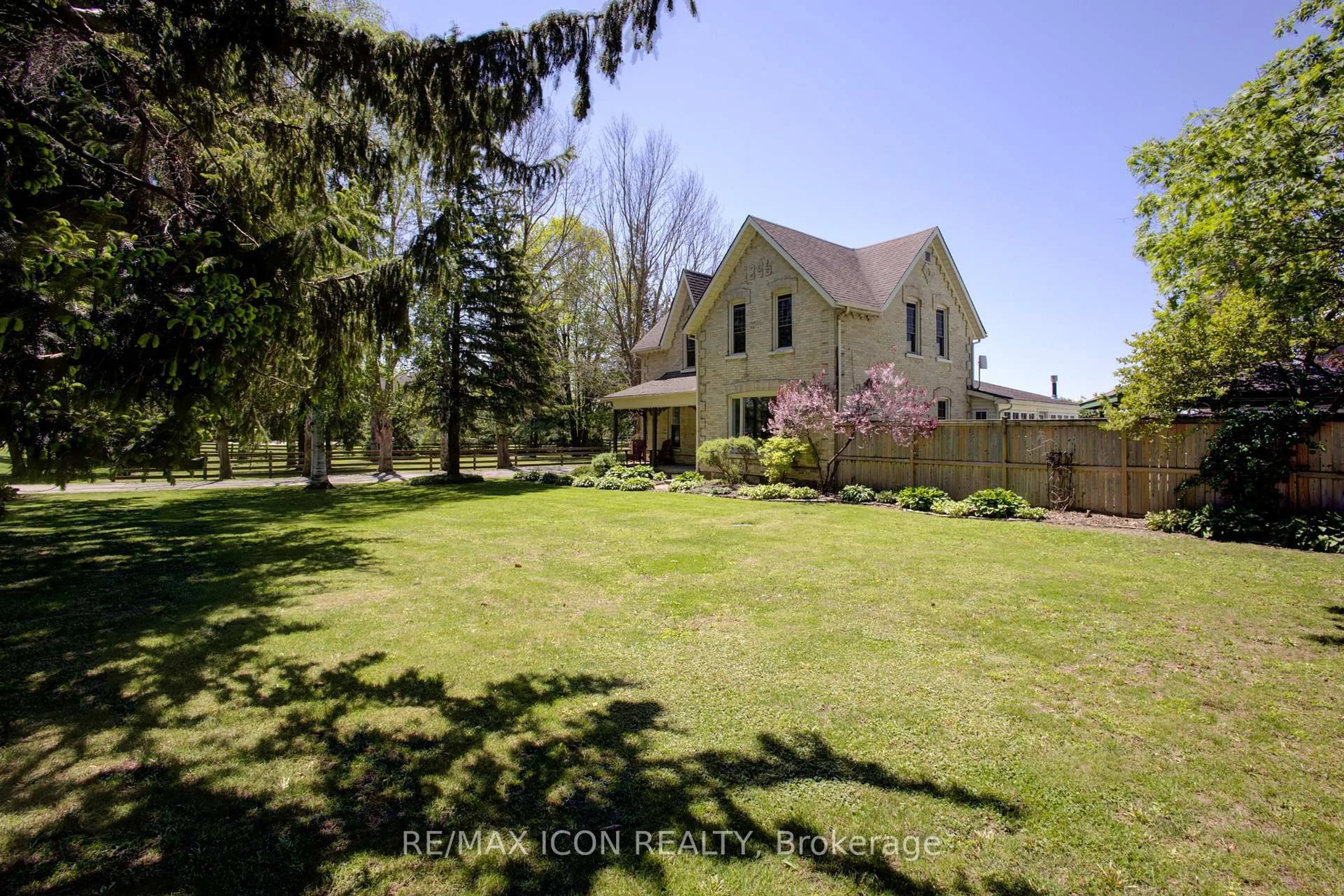 A pic from outside/outdoor area/front of a property/back of a property/a pic from drone, unknown for 392114 Grey 109 Rd, Southgate Ontario N0G 2A0