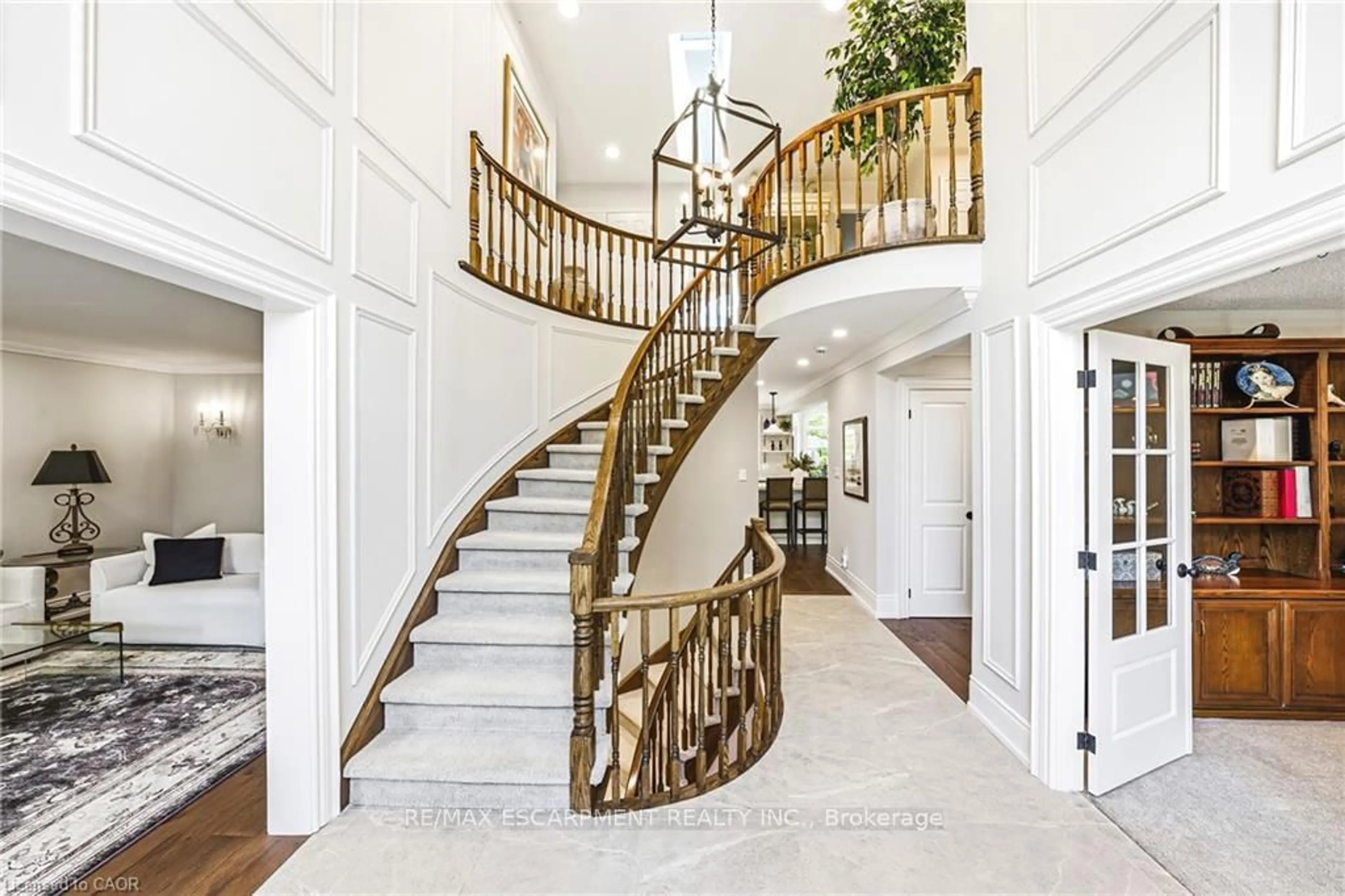 Unknown for 33 Golfview Cres, Hamilton Ontario L9H 6V1