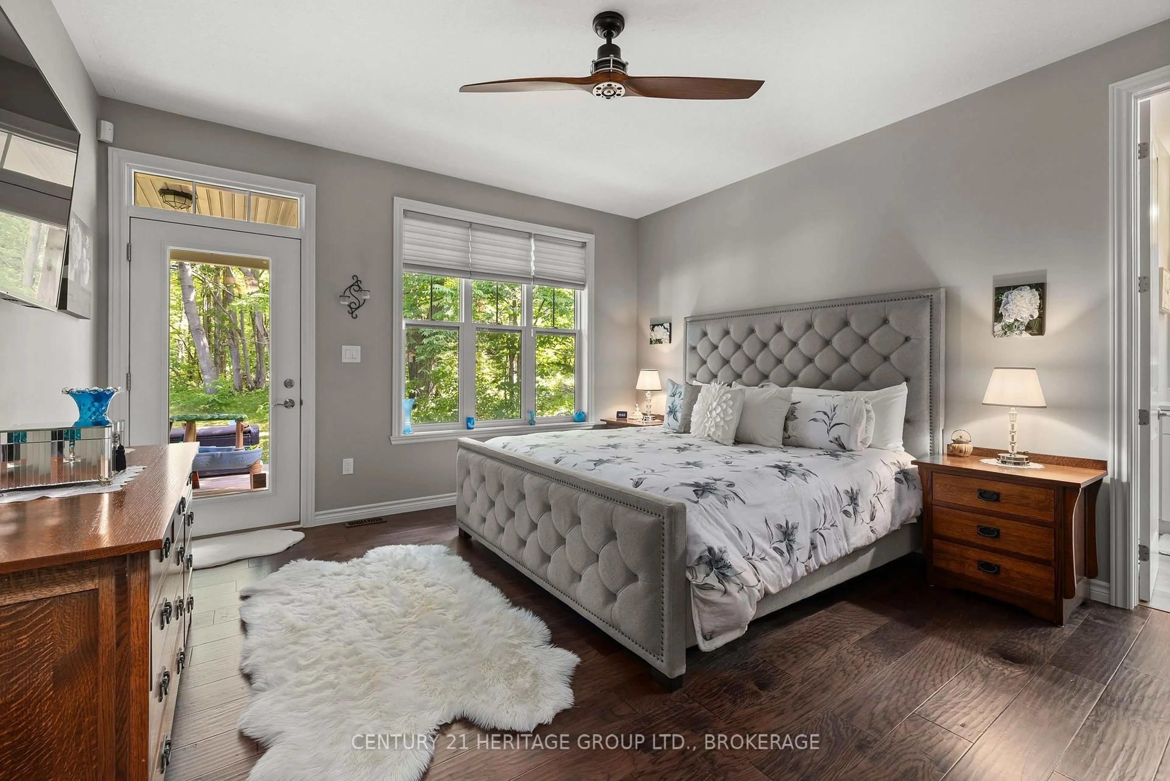 Bedroom with bed, unknown for 1071 Cranberry Cove Lane, Seeley's Bay Ontario K0H 2N0