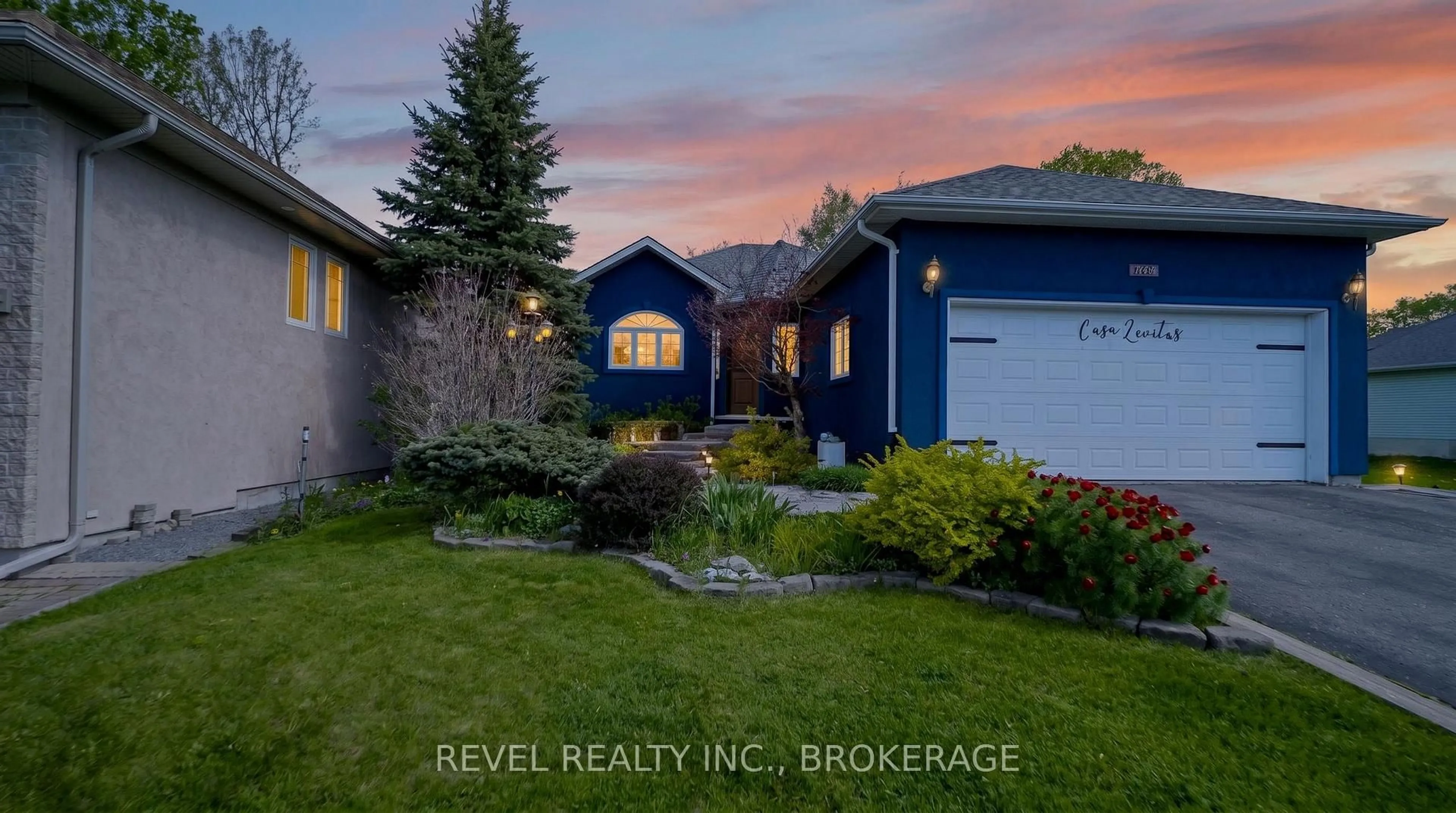 A pic from outside/outdoor area/front of a property/back of a property/a pic from drone, street for 1142 Coverdale Dr, Kingston Ontario K7M 8X7