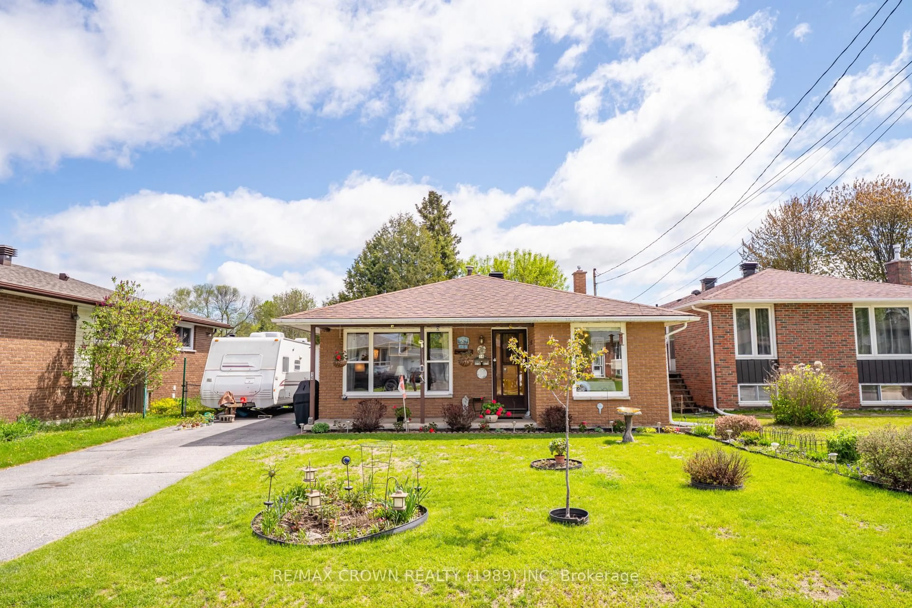 Home with brick exterior material, street for 14 Cecelia Crt, North Bay Ontario P1A 2S3