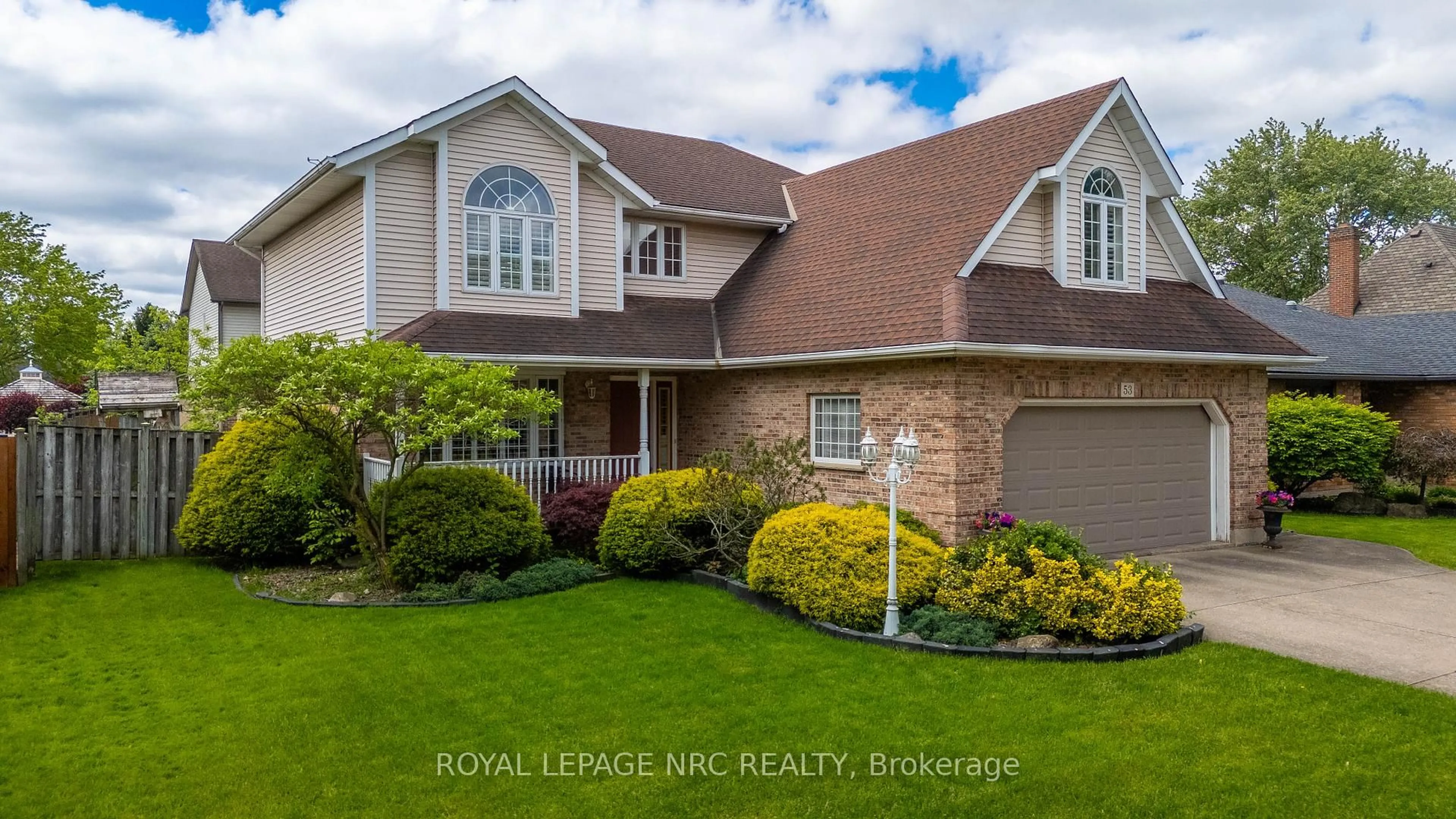 Home with vinyl exterior material, street for 53 Virginia St, Welland Ontario L3C 7A4