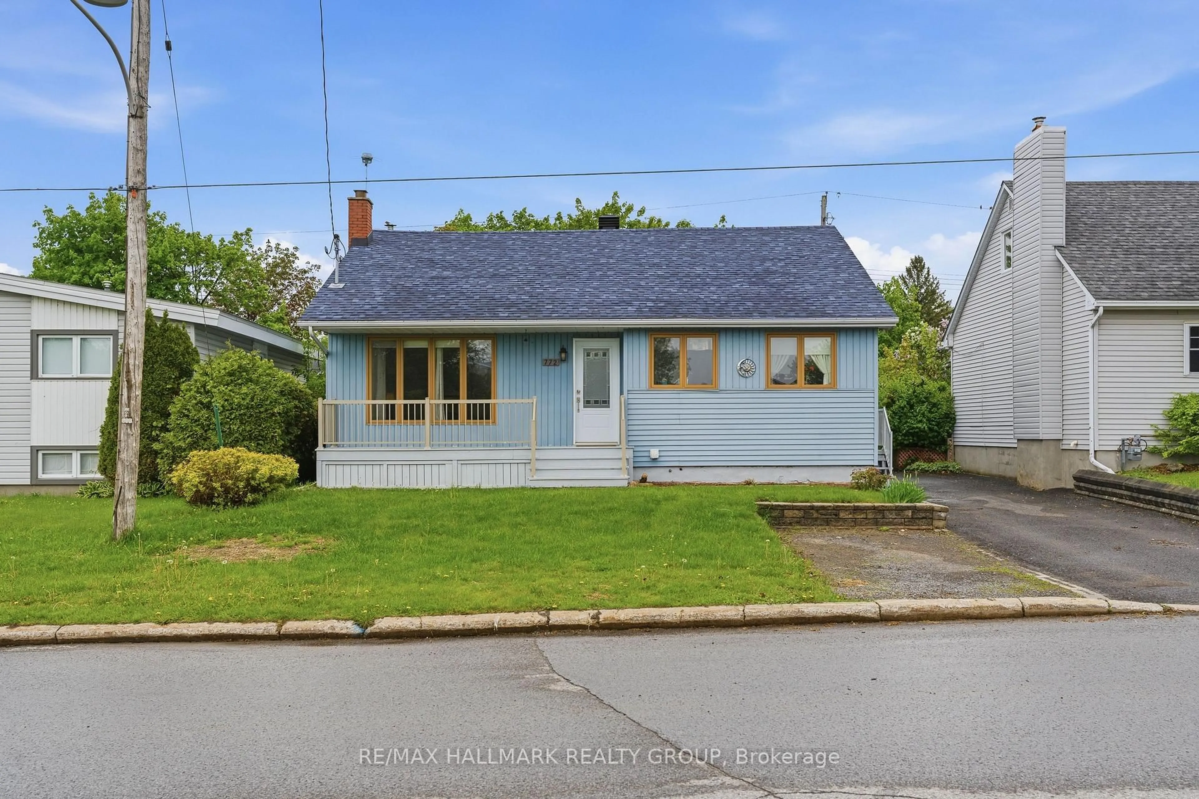A pic from outside/outdoor area/front of a property/back of a property/a pic from drone, street for 772 Lafleche Rd, Hawkesbury Ontario K6A 1N5