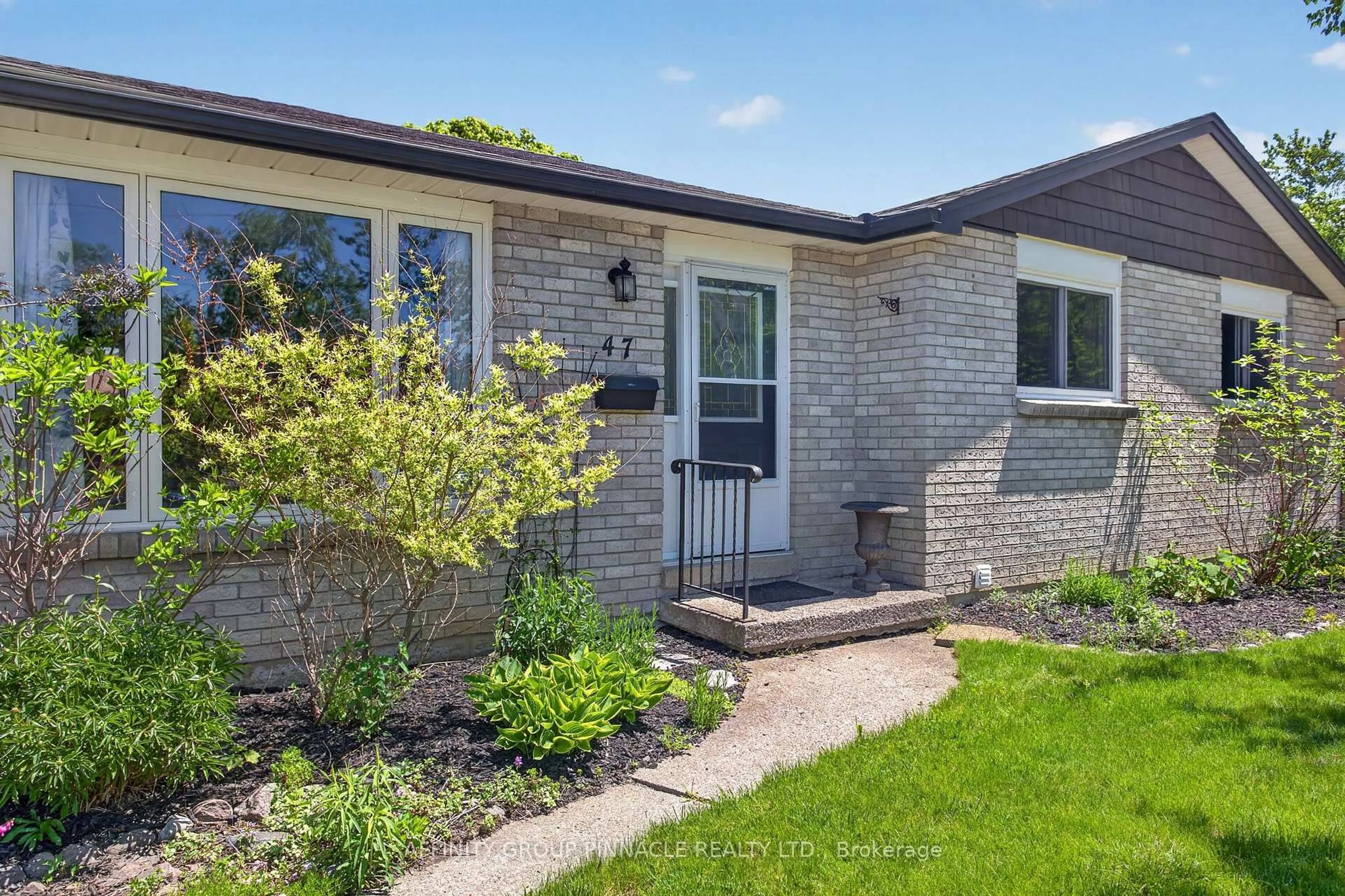 Home with brick exterior material, street for 47 Birch Crt, Kawartha Lakes Ontario K9V 5J3