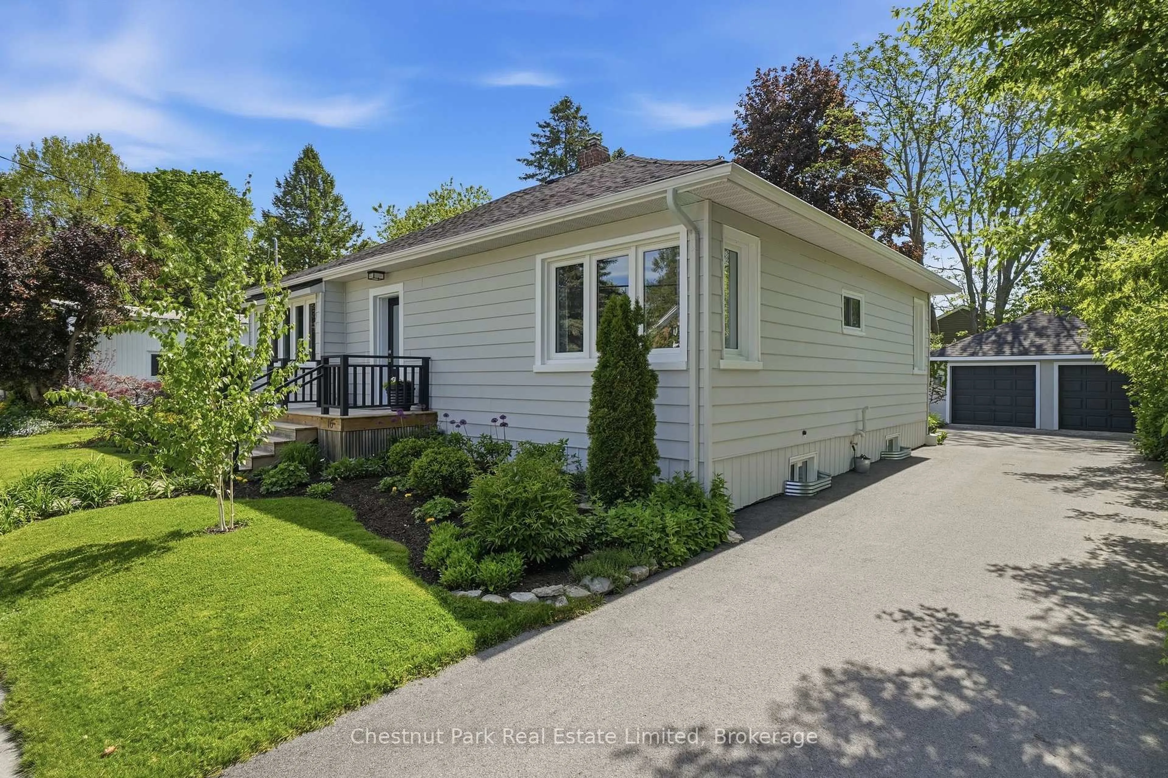 Home with vinyl exterior material, street for 16 Jane St, Prince Edward County Ontario K0K 2T0