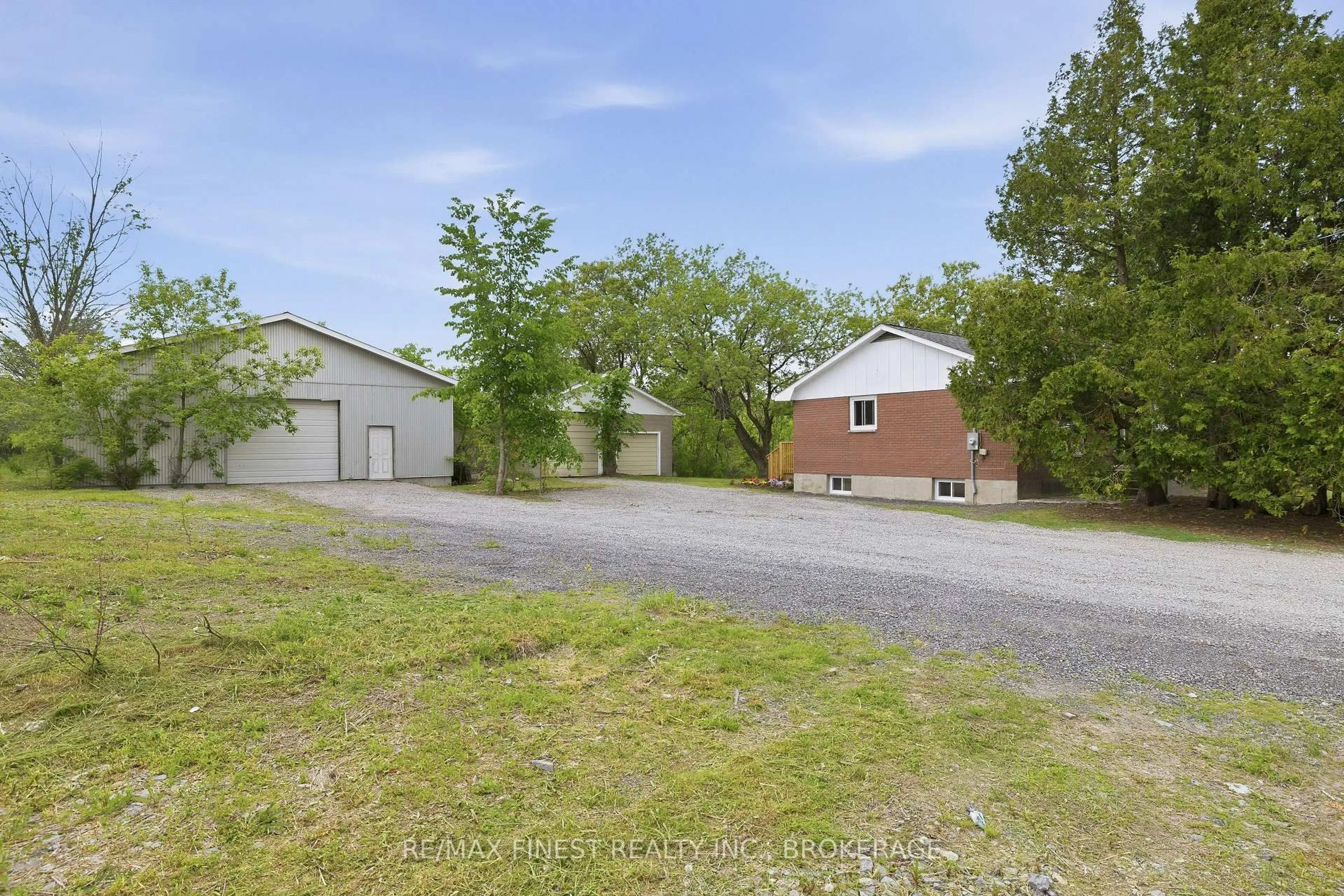 A pic from outside/outdoor area/front of a property/back of a property/a pic from drone, street for 1604 Joyceville Rd, Kingston Ontario K7L 4V1