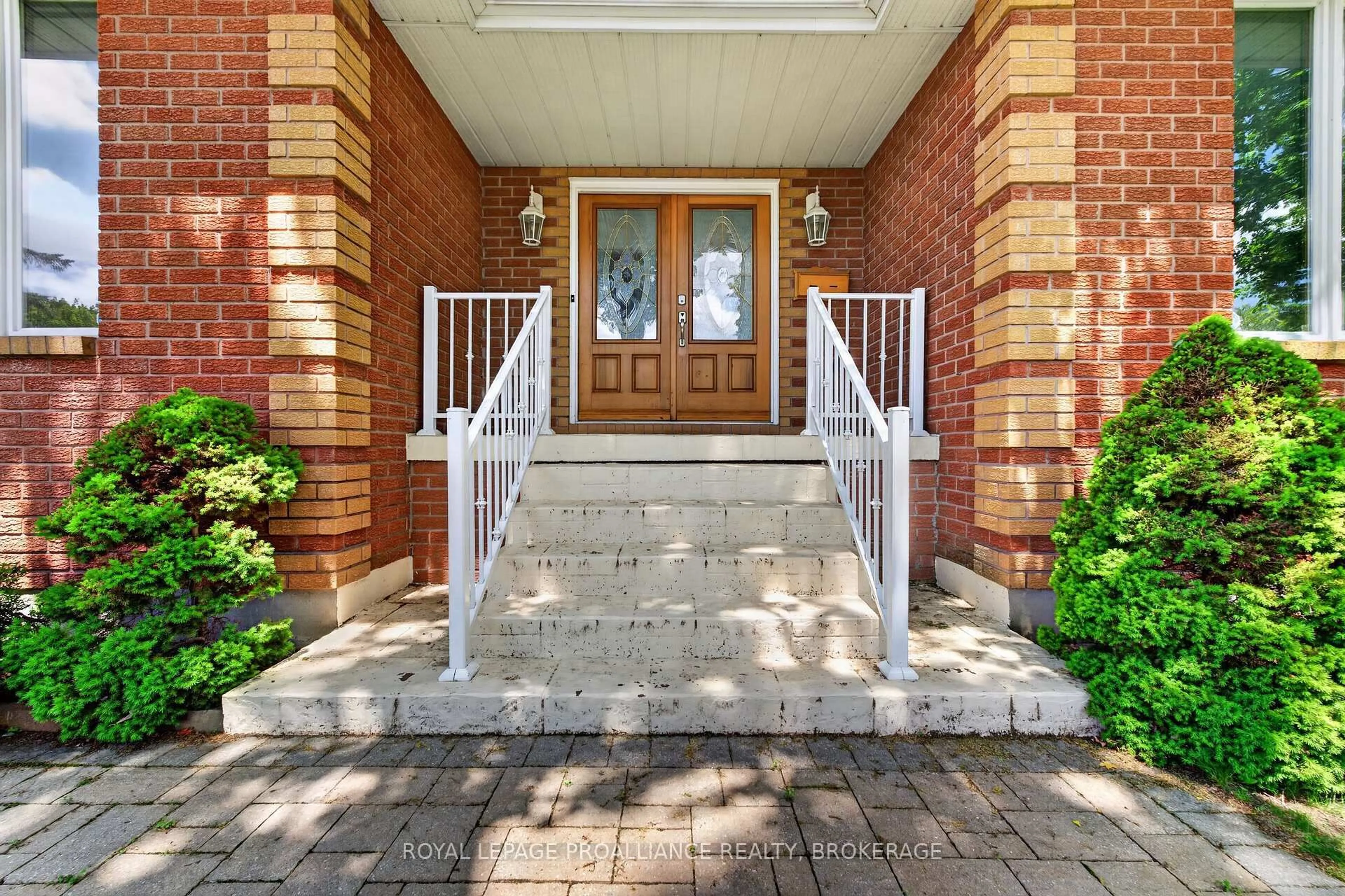 Unknown for 542 RANKIN Cres, Kingston Ontario K7M 7L4
