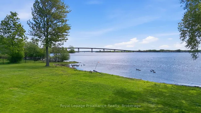 261 Dundas St, Belleville 3