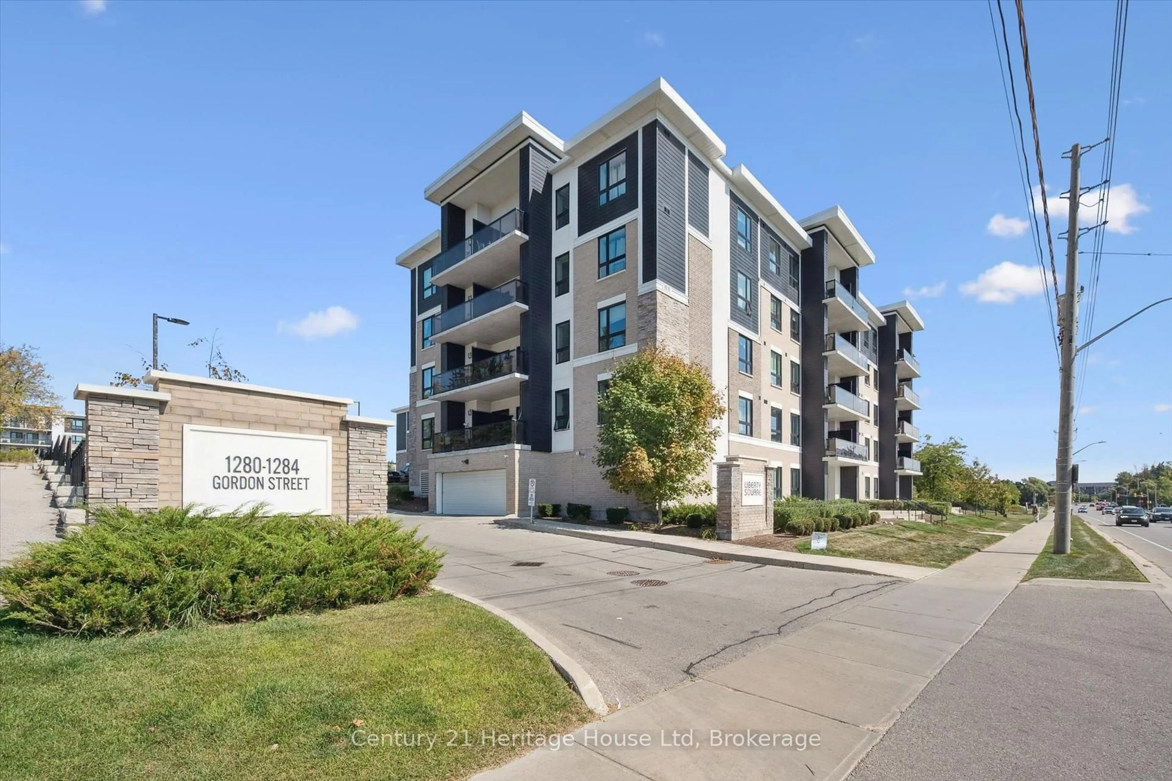 A pic from outside/outdoor area/front of a property/back of a property/a pic from drone, building for 1280 Gordon St #305, Guelph Ontario N1L 0N6