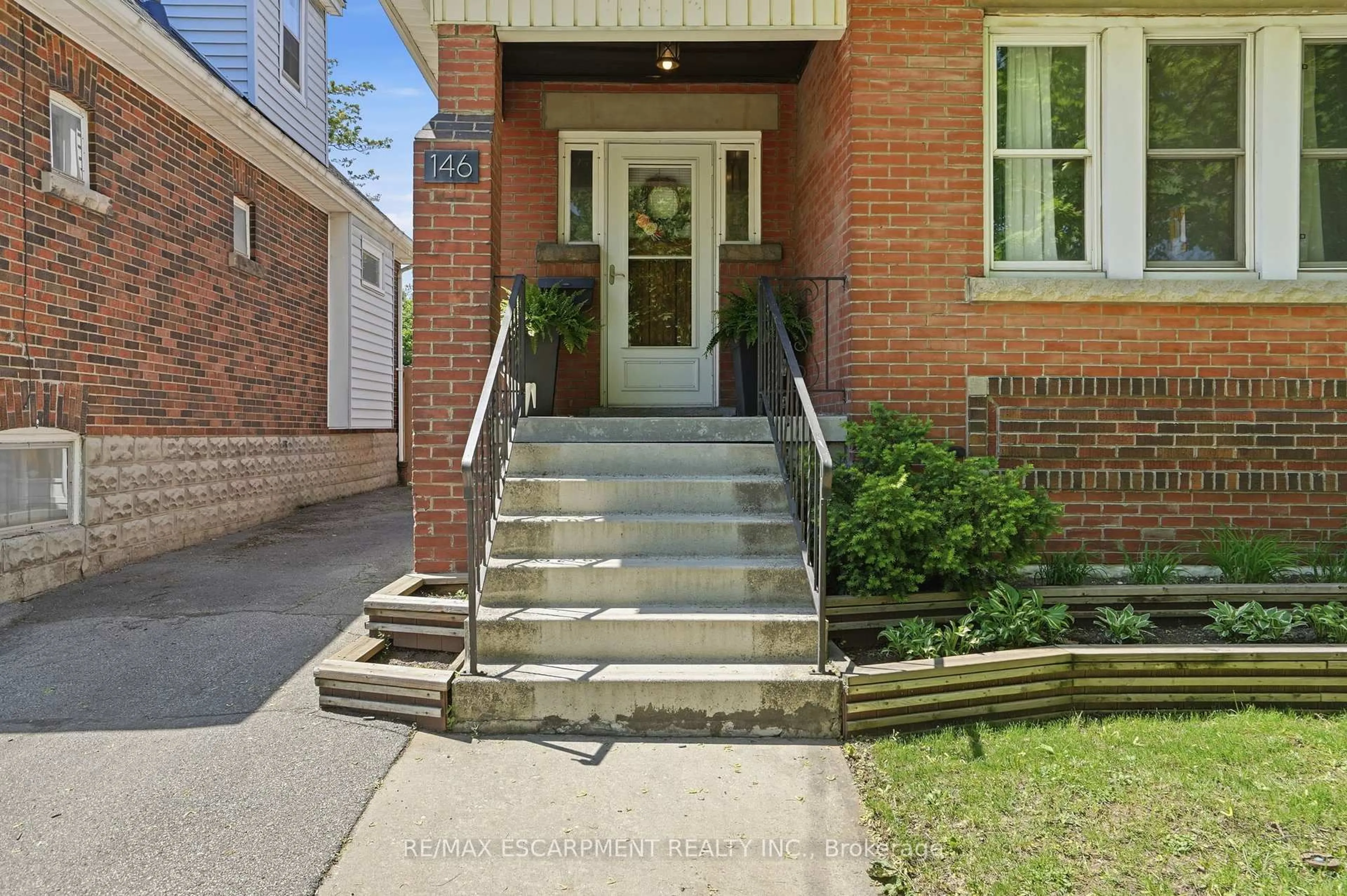 Unknown for 146 Park Row, Hamilton Ontario L8K 2J8