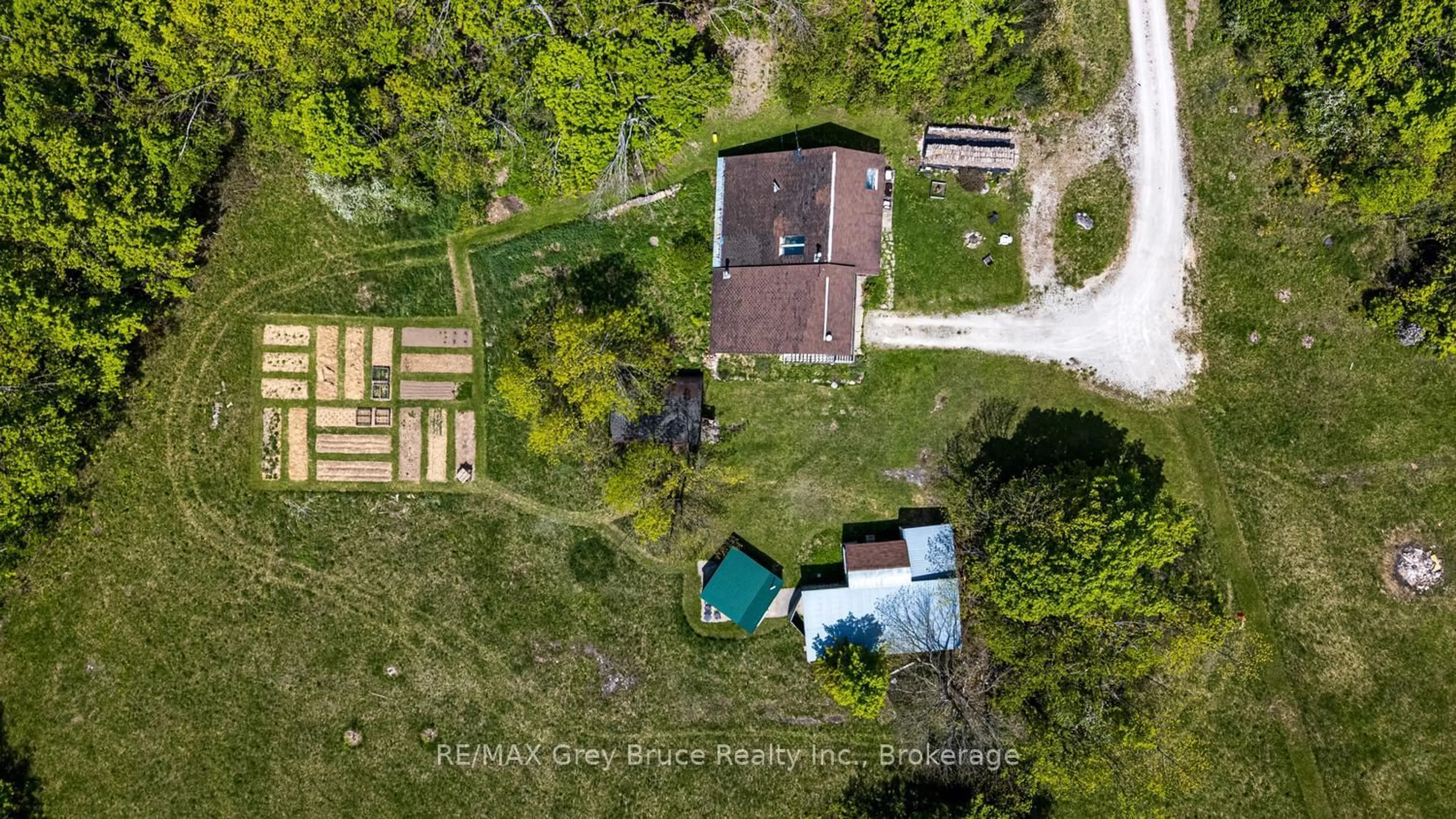 A pic from outside/outdoor area/front of a property/back of a property/a pic from drone, unknown for 127 Crawford Dr, South Bruce Peninsula Ontario N0H 2T0