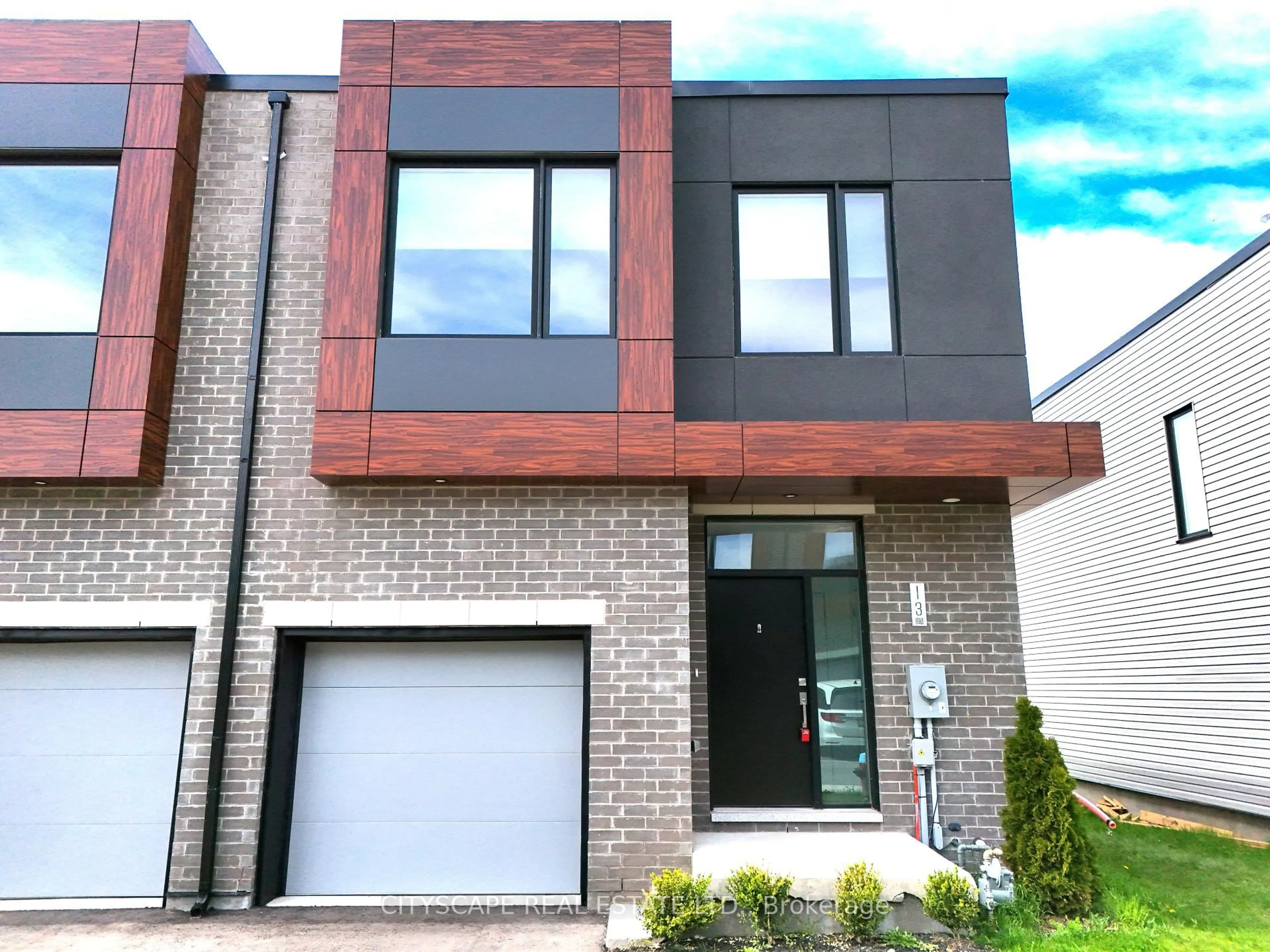 Home with brick exterior material, street for 416 Dundas St #13, Cambridge Ontario N1T 0E6