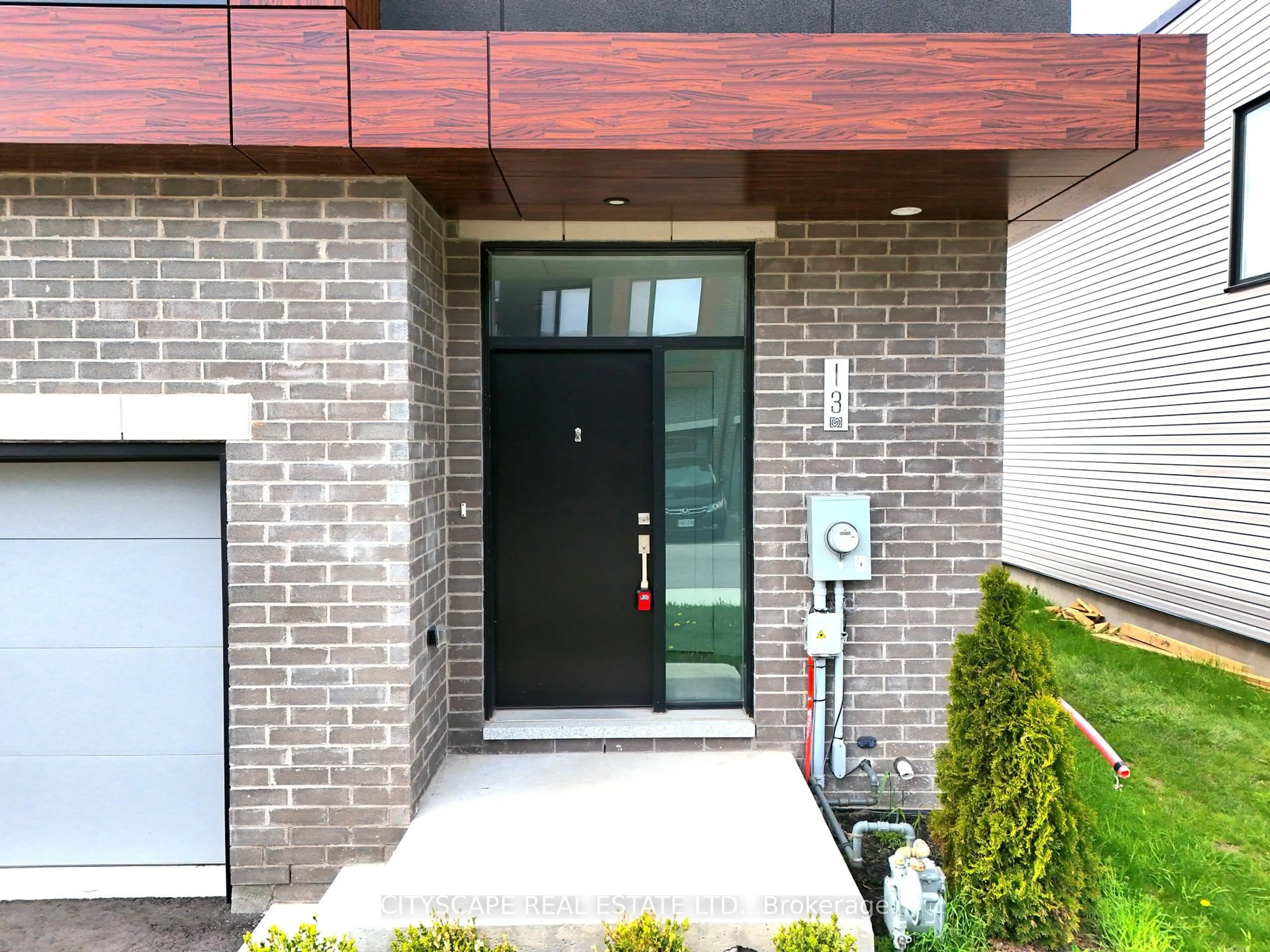 Home with brick exterior material, street for 416 Dundas St #13, Cambridge Ontario N1T 0E6