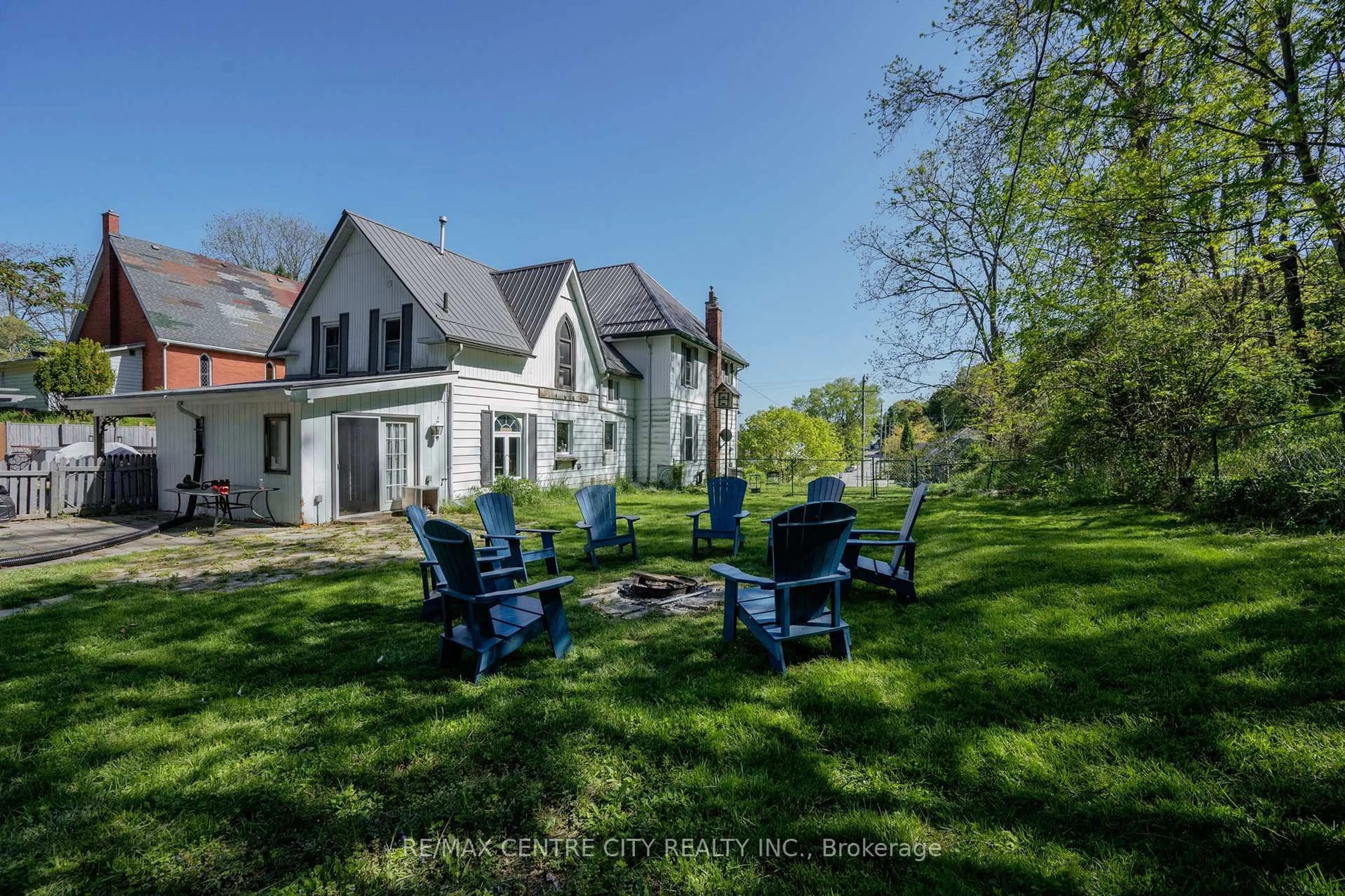 Patio, water/lake/river/ocean view for 337 George St, Central Elgin Ontario N5L 1C5