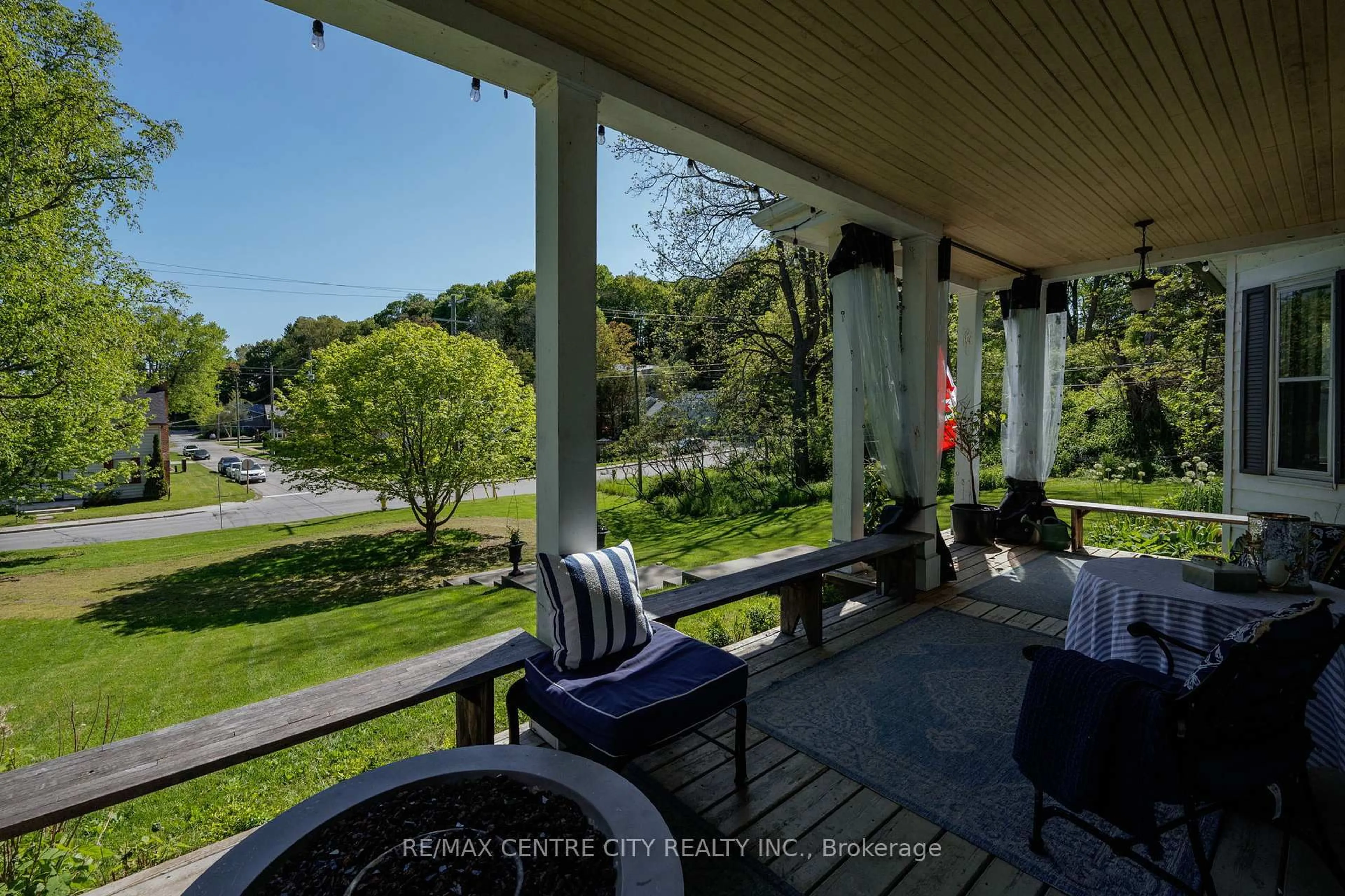 Patio, water/lake/river/ocean view for 337 George St, Central Elgin Ontario N5L 1C5