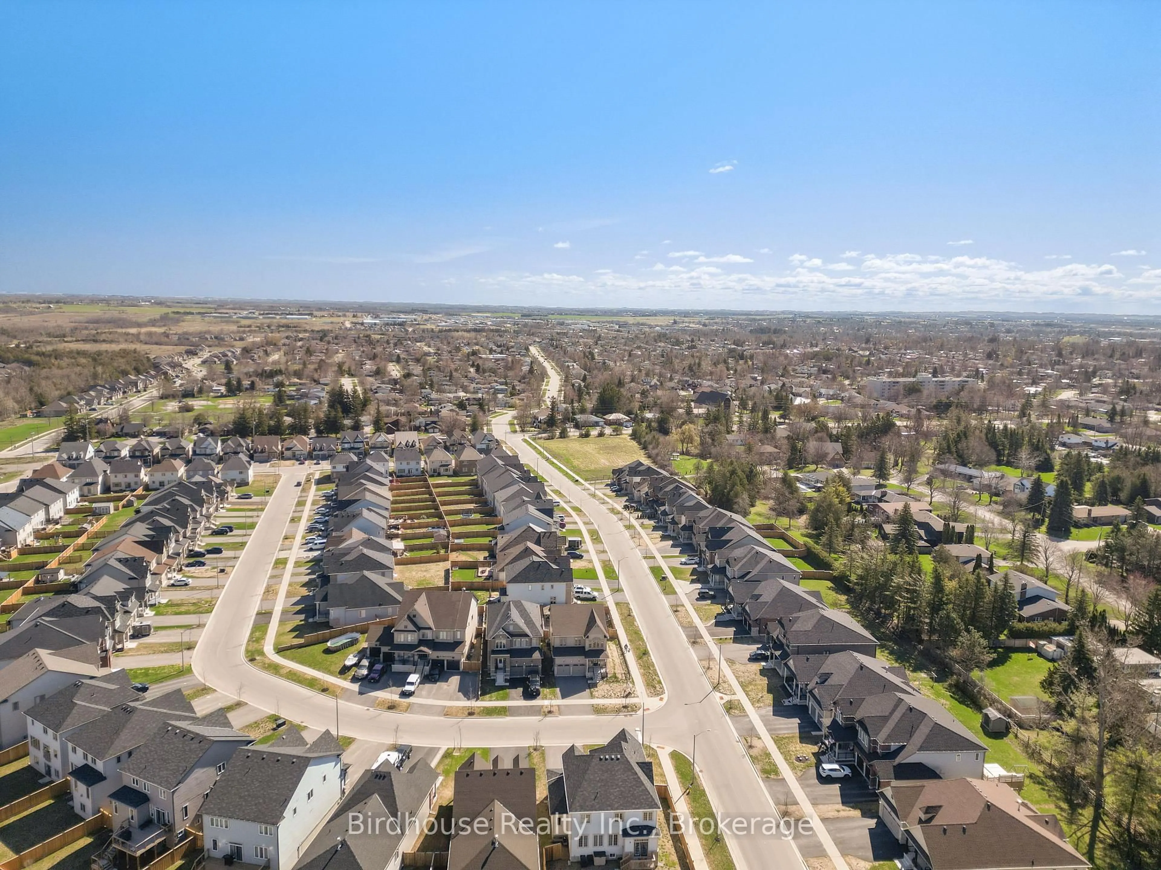 A pic from outside/outdoor area/front of a property/back of a property/a pic from drone, street for 53 Hancock Cres, Kawartha Lakes Ontario K9V 0P4