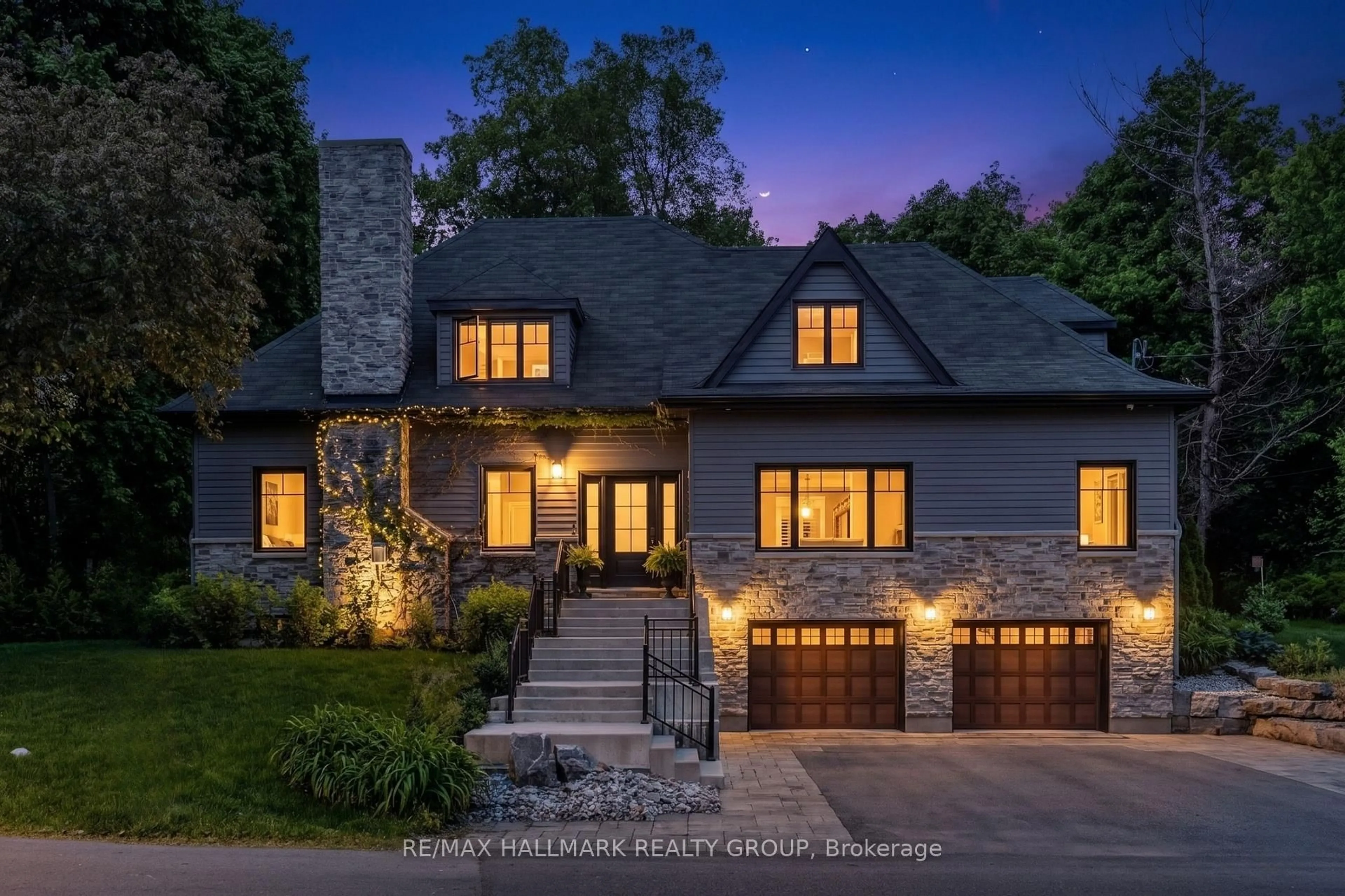 Home with brick exterior material, street for 22 CEDAR Rd, Gloucester Ontario K1J 6L4