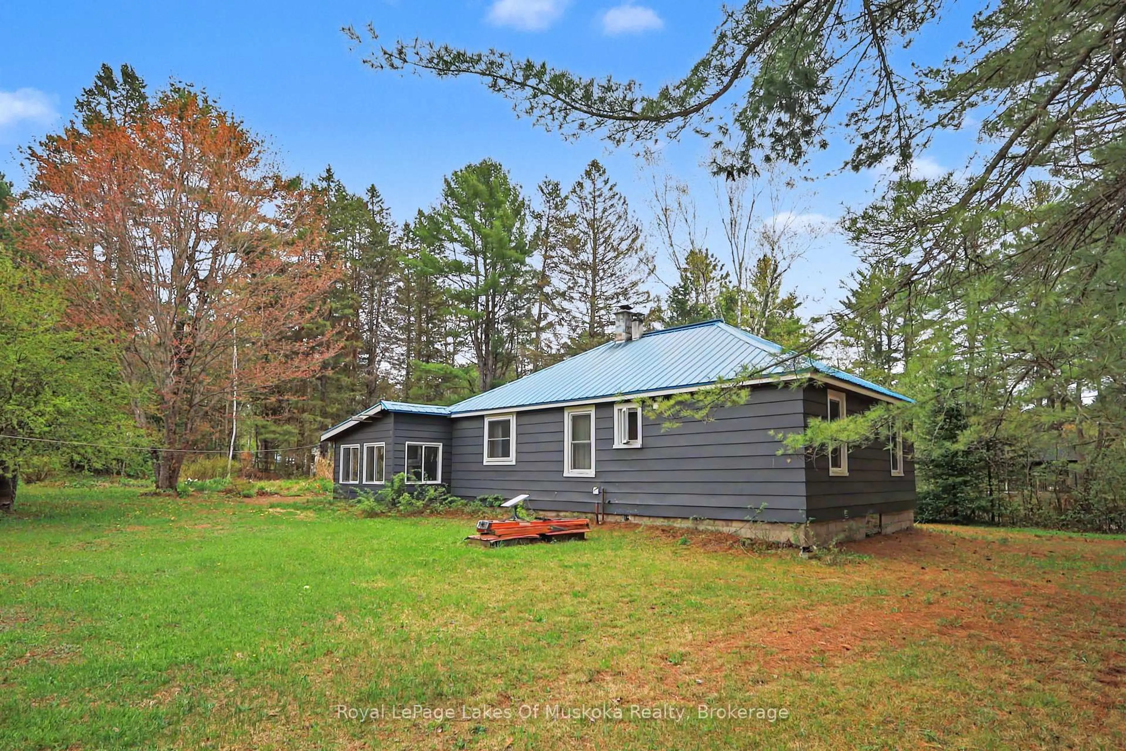 Unknown for 1003 Kelly Rd, Lake of Bays Ontario P0B 1A0