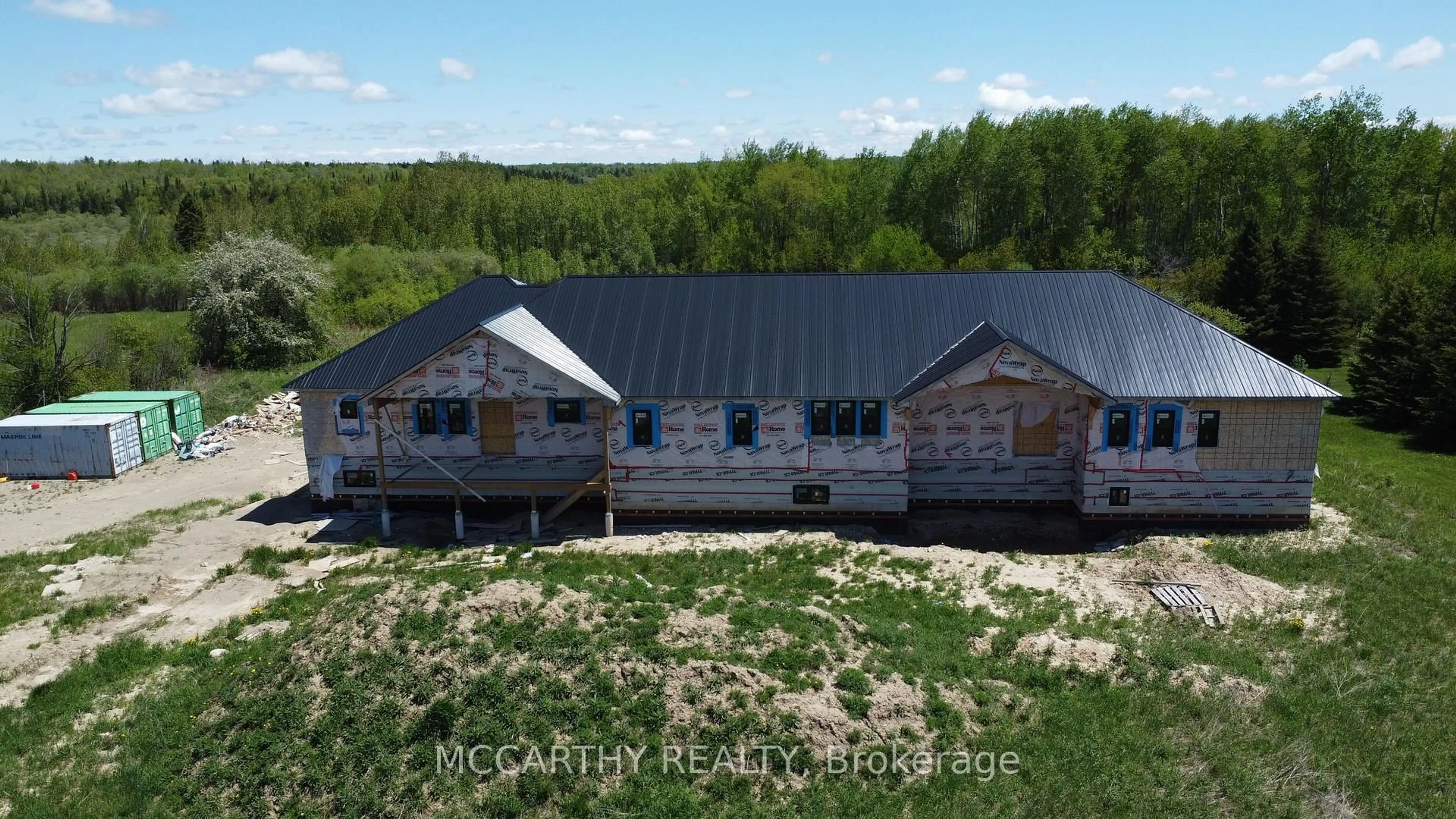 A pic from outside/outdoor area/front of a property/back of a property/a pic from drone, building for 214459 10th Line, Amaranth Ontario L9W 0G7