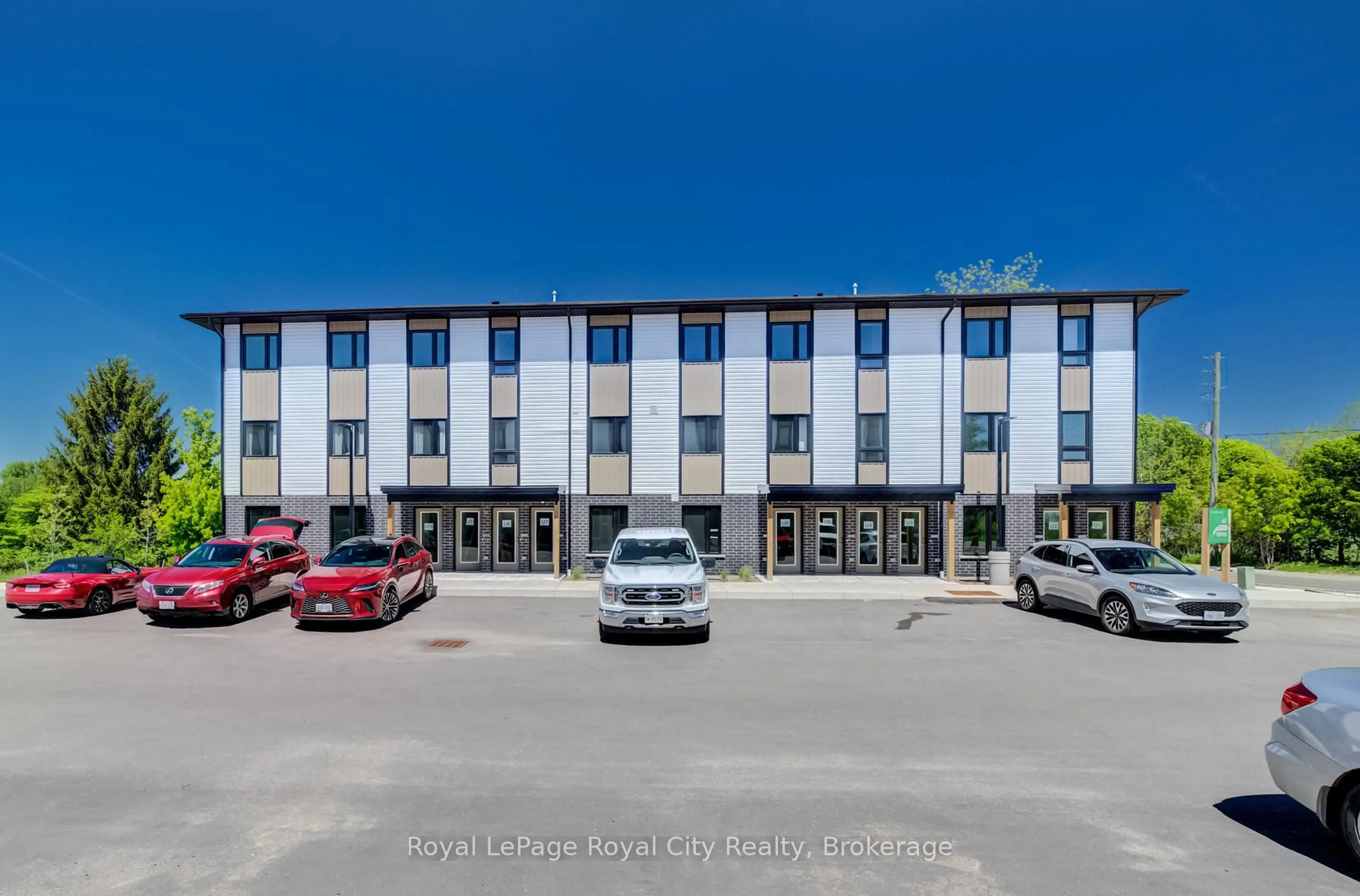 Unknown for 465 Garafraxa St #9, Centre Wellington Ontario N1M 0L6