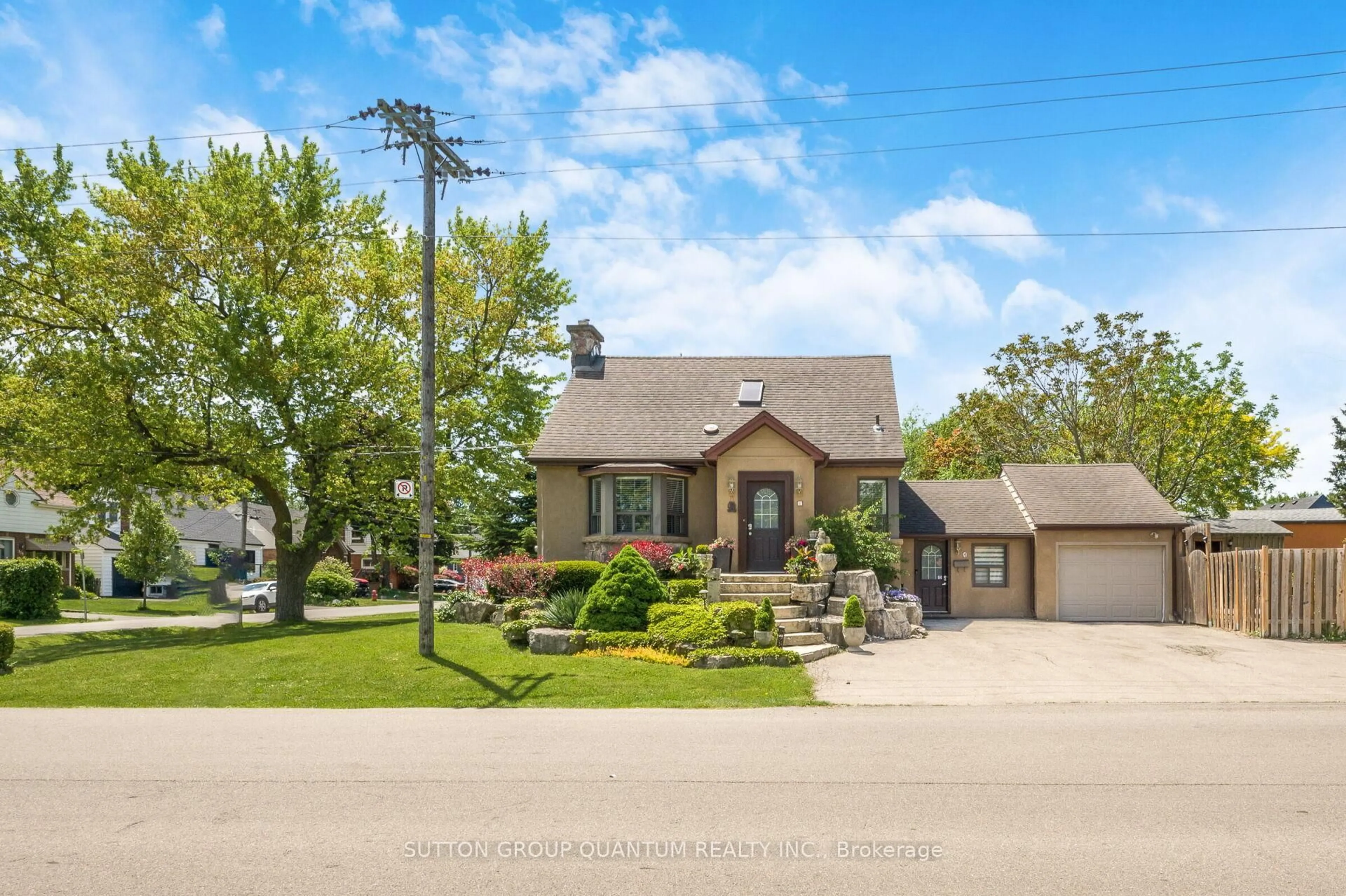 Unknown for 1 Galbraith Dr, Hamilton Ontario L8G 1Z6