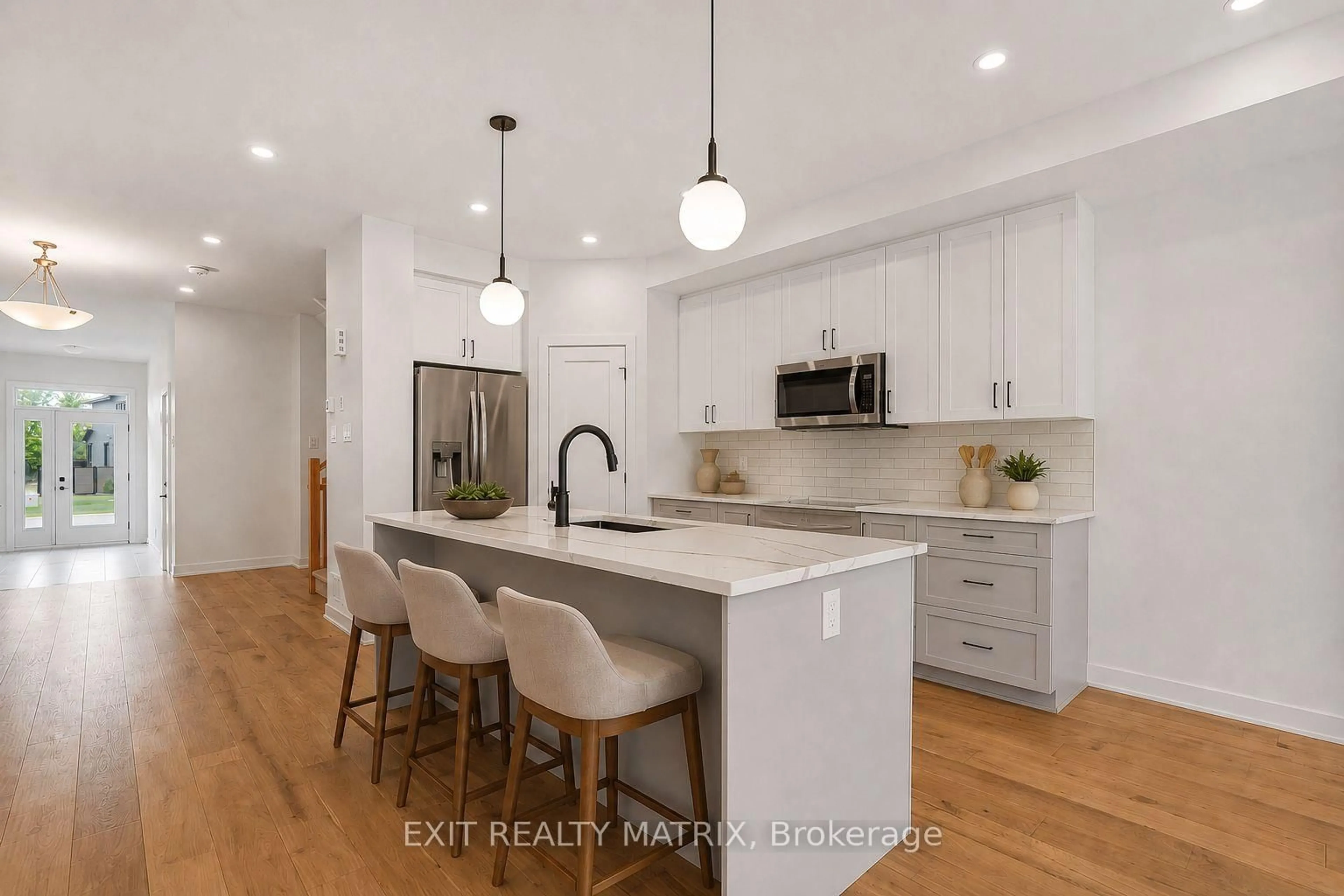 Open concept kitchen, unknown for 947 Cologne St, Russell Ontario K0A 1W0