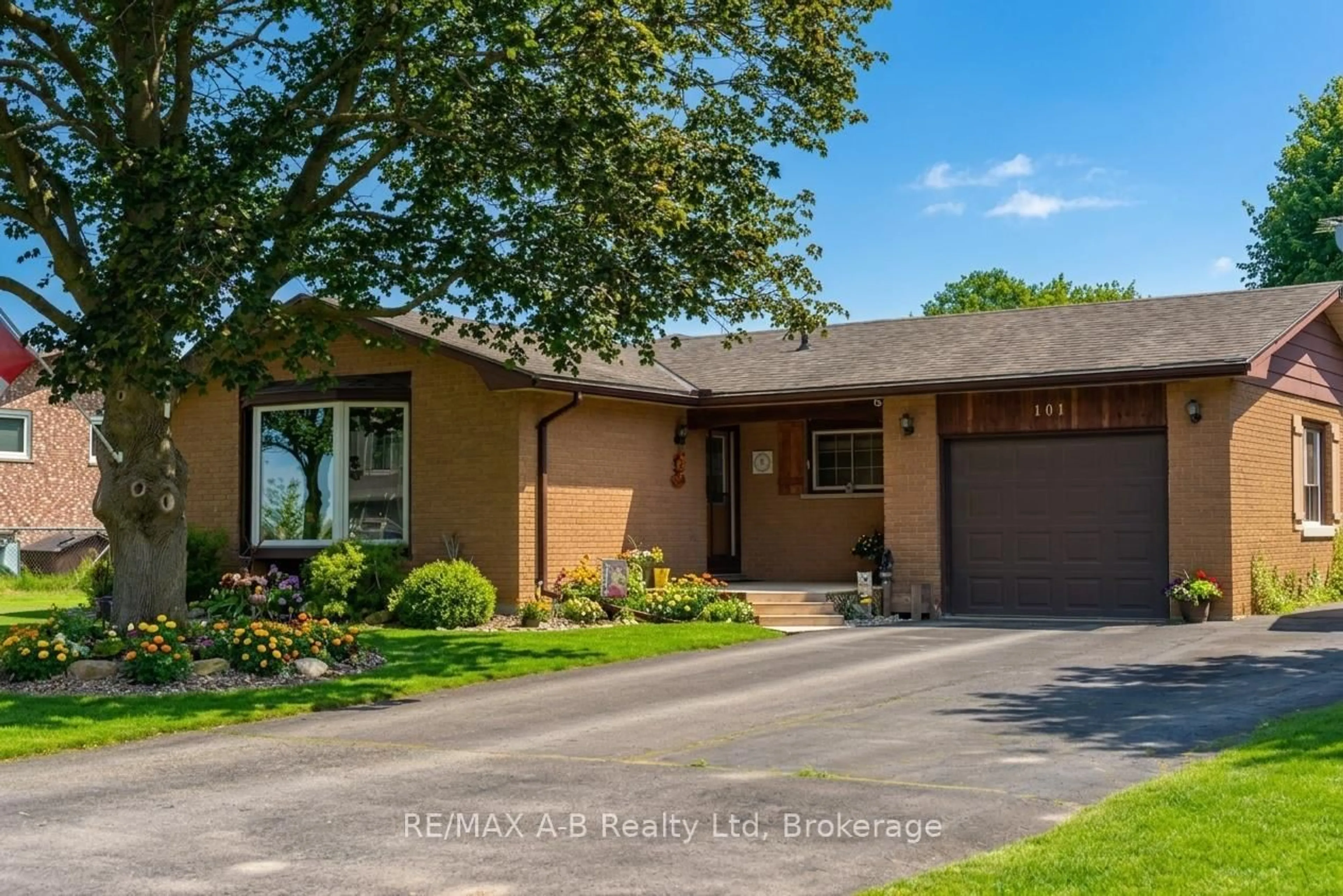 Unknown for 101 Middleton St, Zorra Ontario N0M 2M0