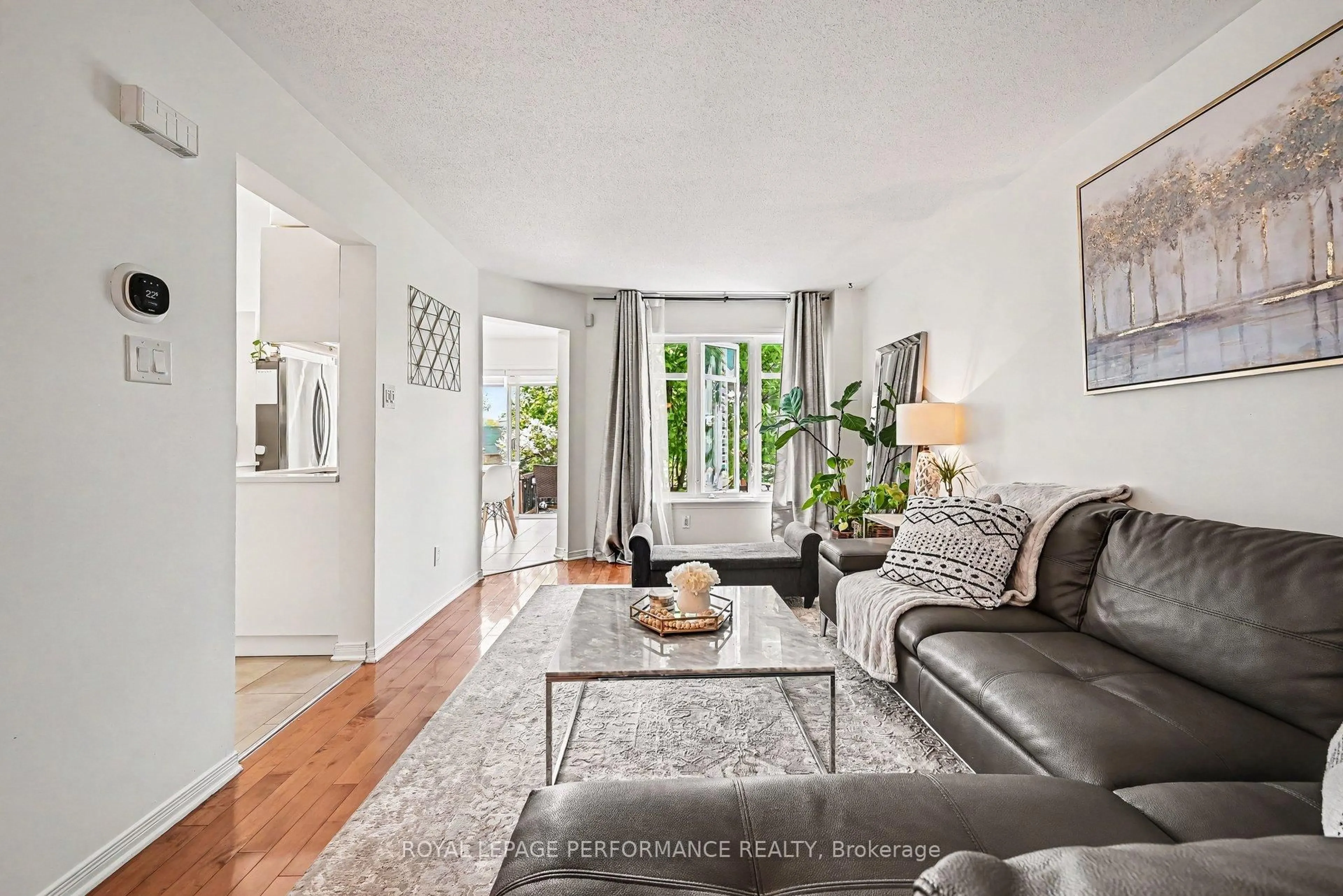 Living room with furniture, unknown for 2052 Bergamot Circ, Ottawa Ontario K4A 4R3