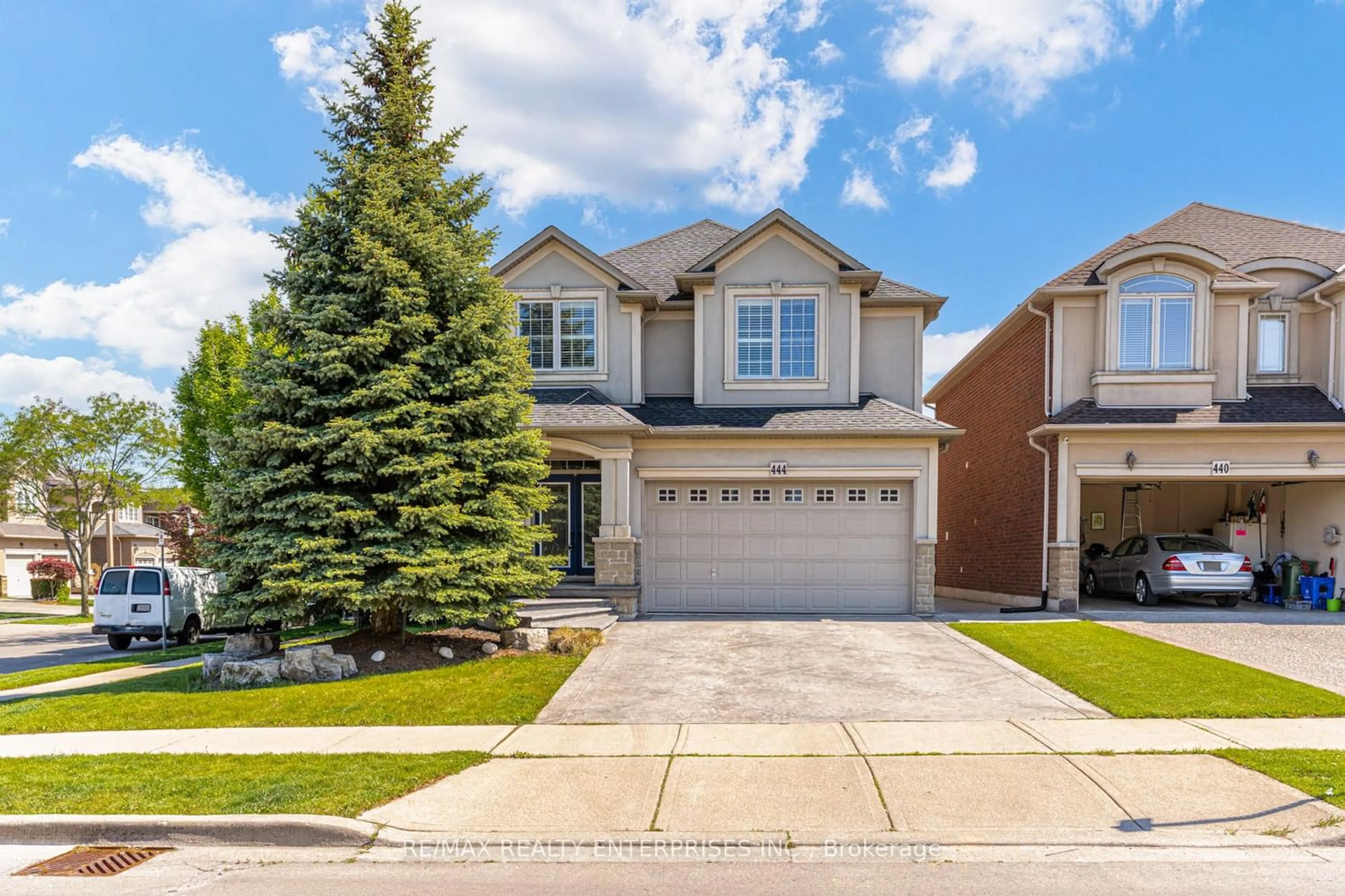 Unknown for 444 Dicenzo Dr, Hamilton Ontario L9B 0B3