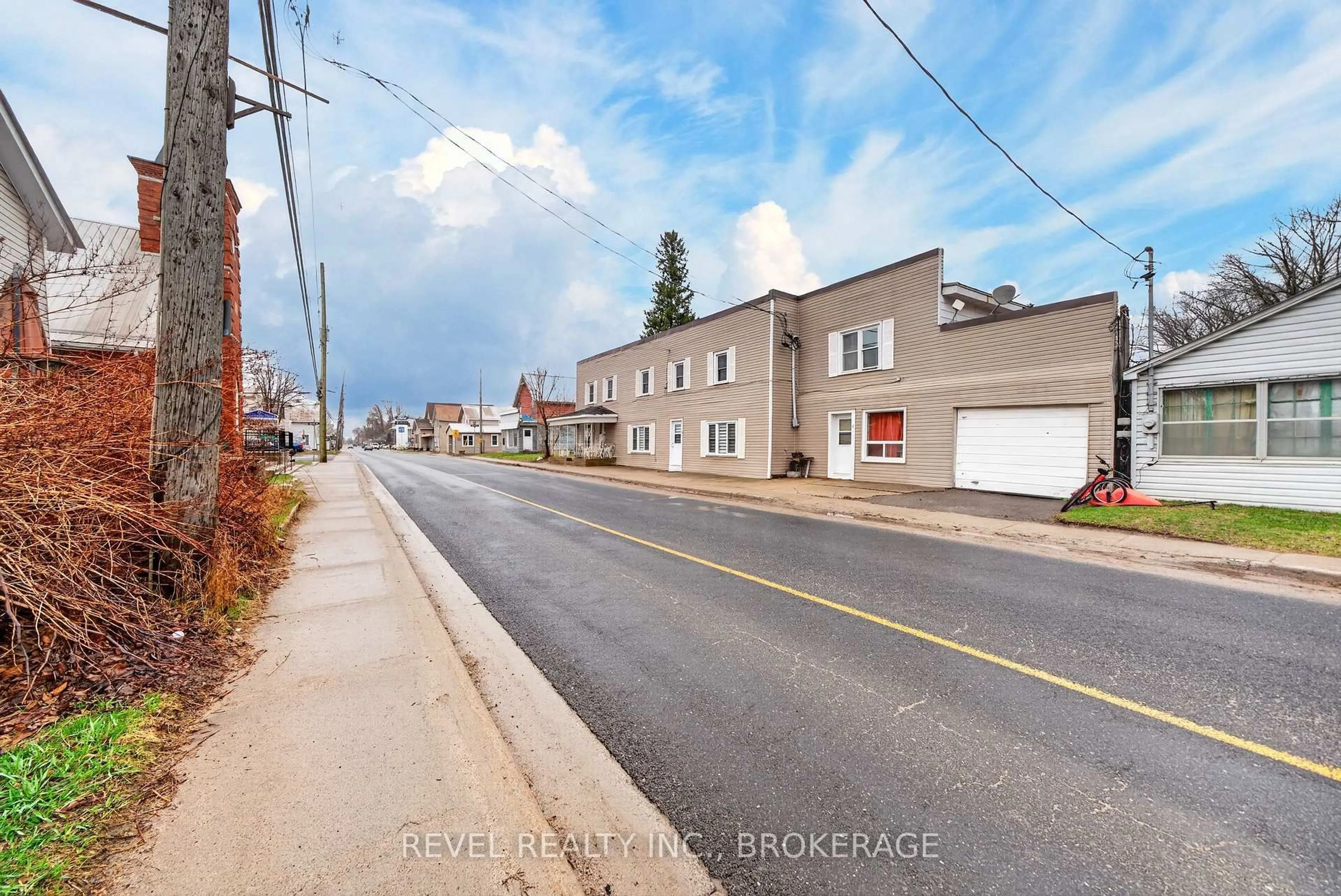 A pic from outside/outdoor area/front of a property/back of a property/a pic from drone, street for 6688 Highway 38, Verona Ontario K0H 2W0