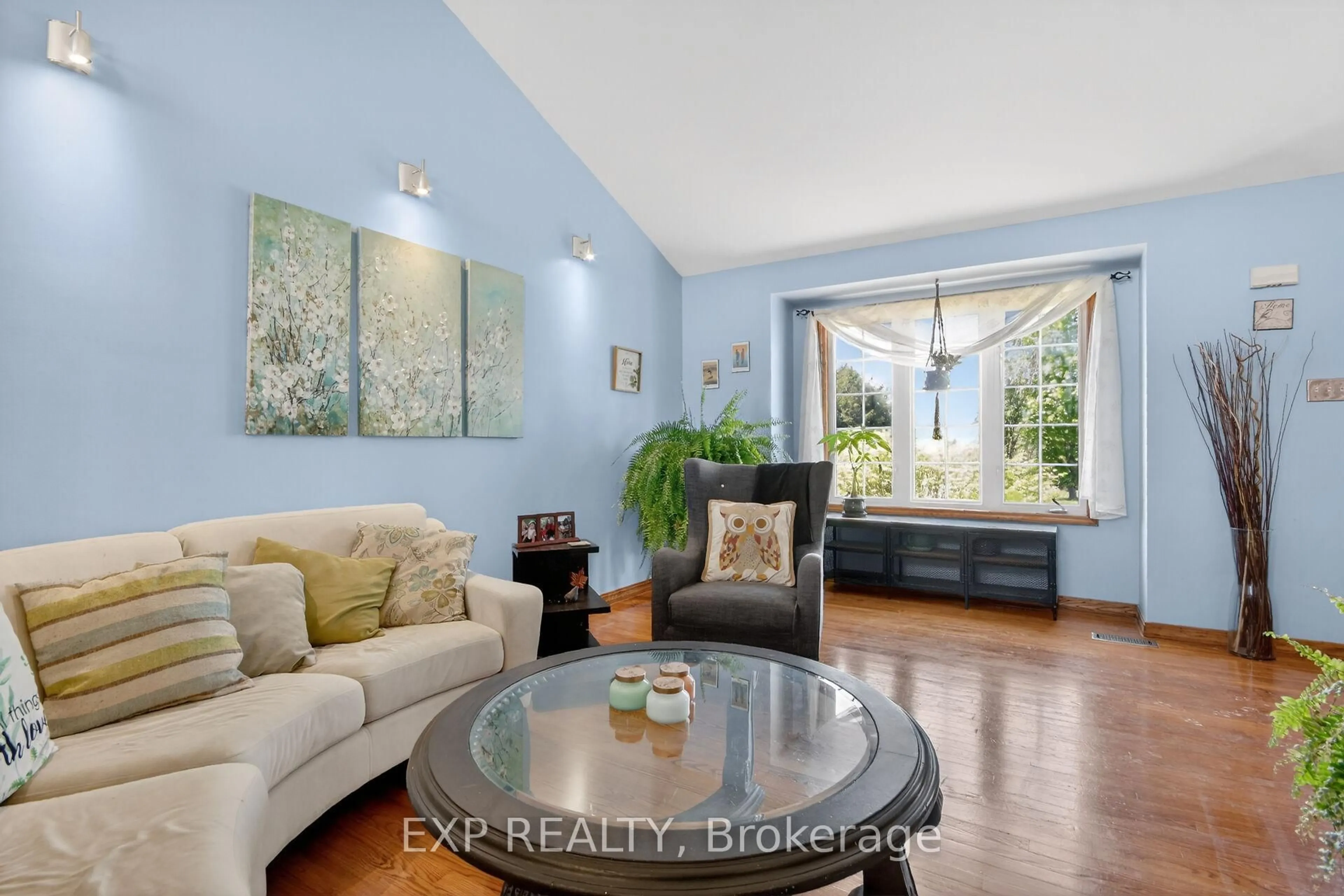 Living room with furniture, unknown for 191 Needham Side Rd, Pakenham Ontario K0A 2X0