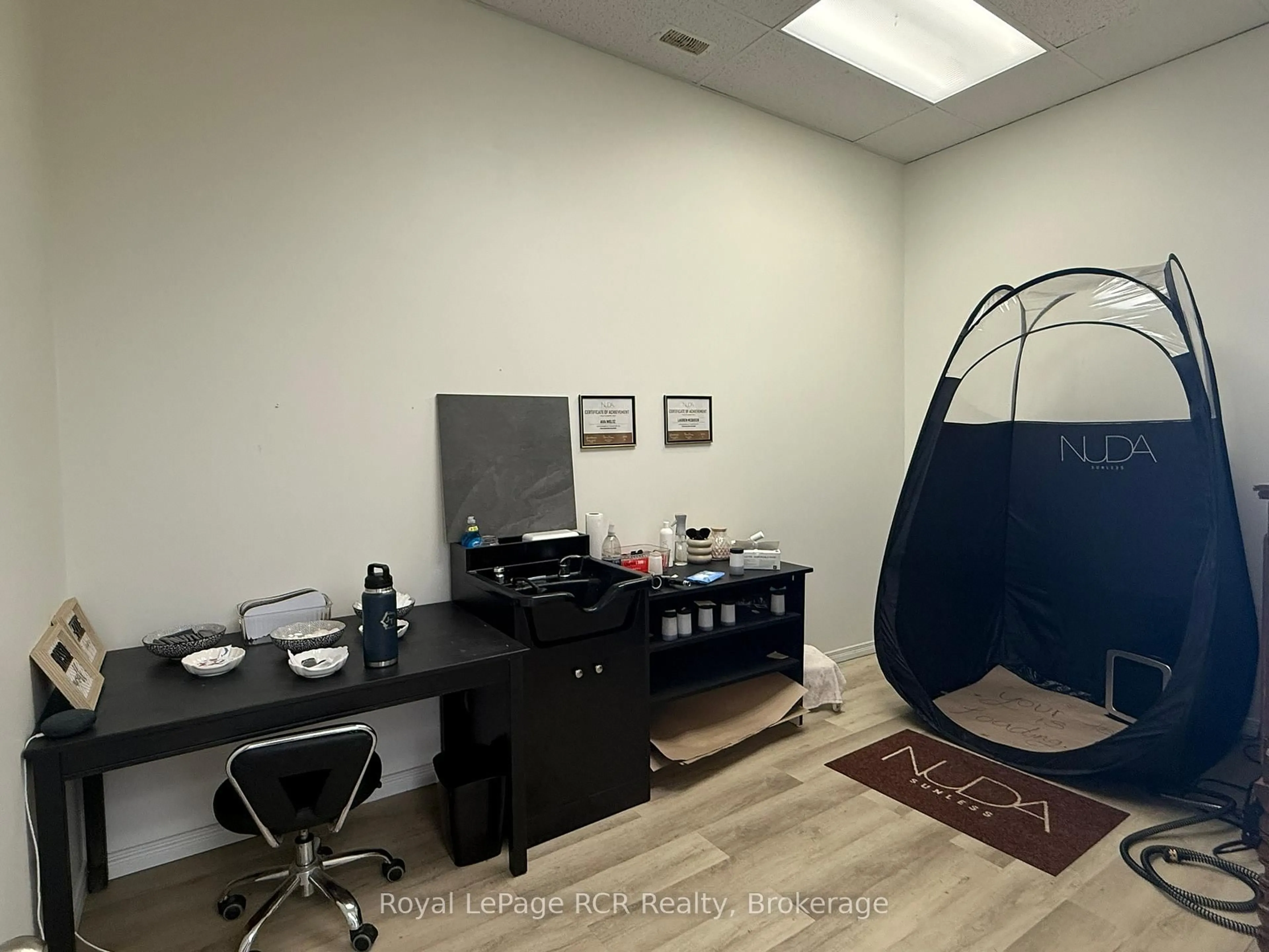 A pic of a room for 105 Garafraxa St, West Grey Ontario N0G 1R0