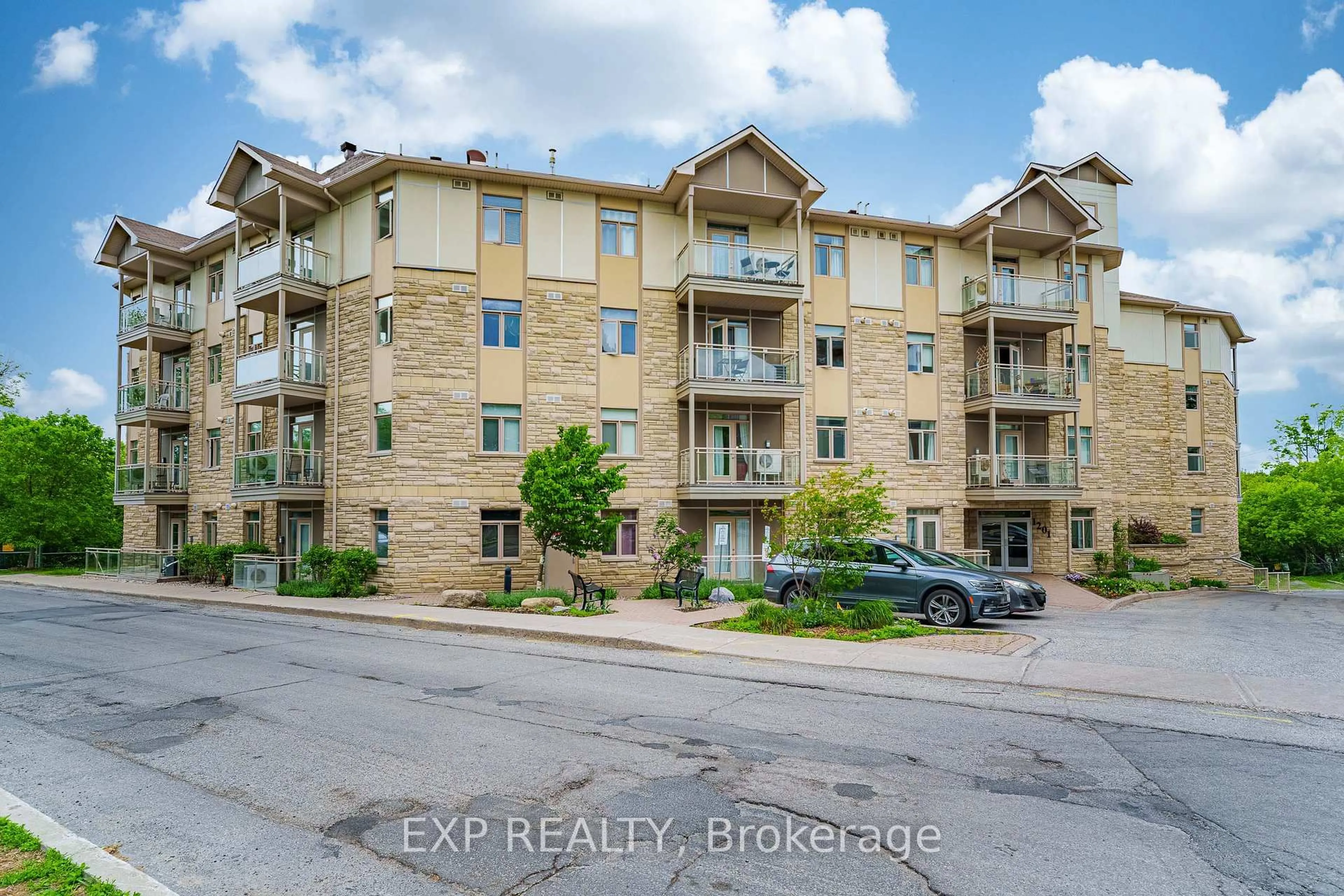 A pic from outside/outdoor area/front of a property/back of a property/a pic from drone, unknown for 1201 Ohio St #408, Ottawa Ontario K1H 0A1
