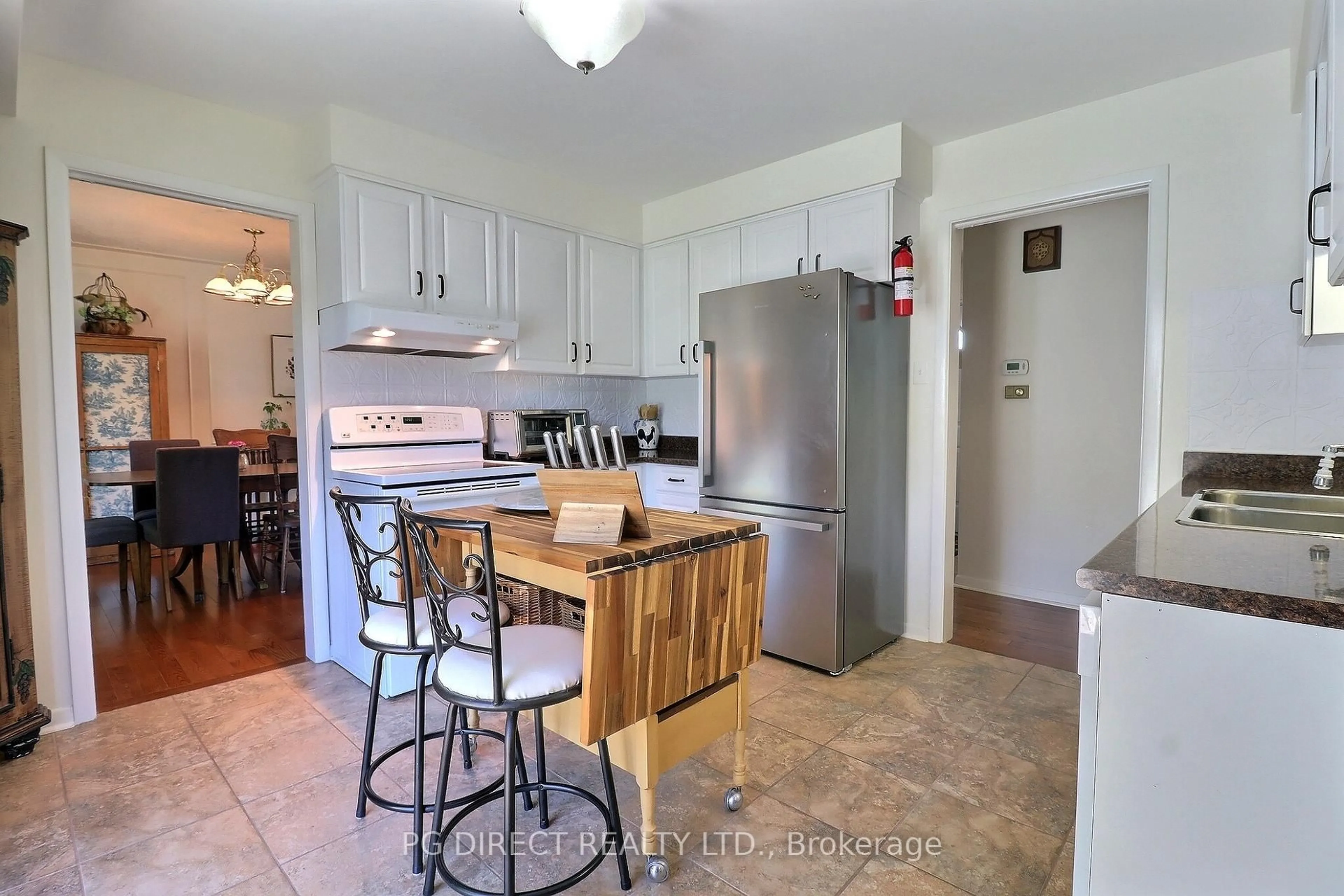 Standard kitchen, unknown for 188 Byron Ave, Thames Centre Ontario N0L 1G3