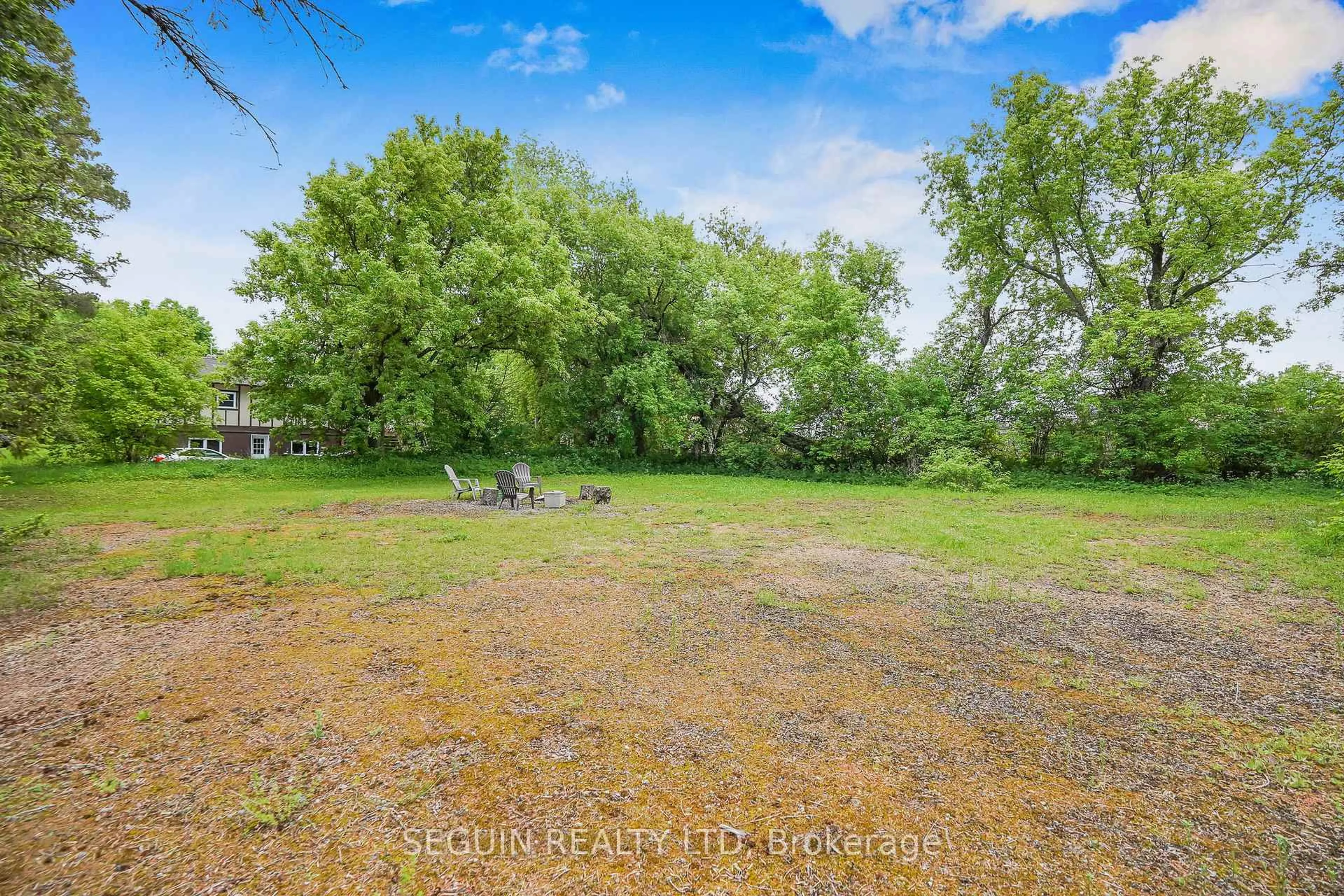 A pic from outside/outdoor area/front of a property/back of a property/a pic from drone, forest/trees view for 1050 Greenlane Rd, Champlain Ontario K6A 0C4