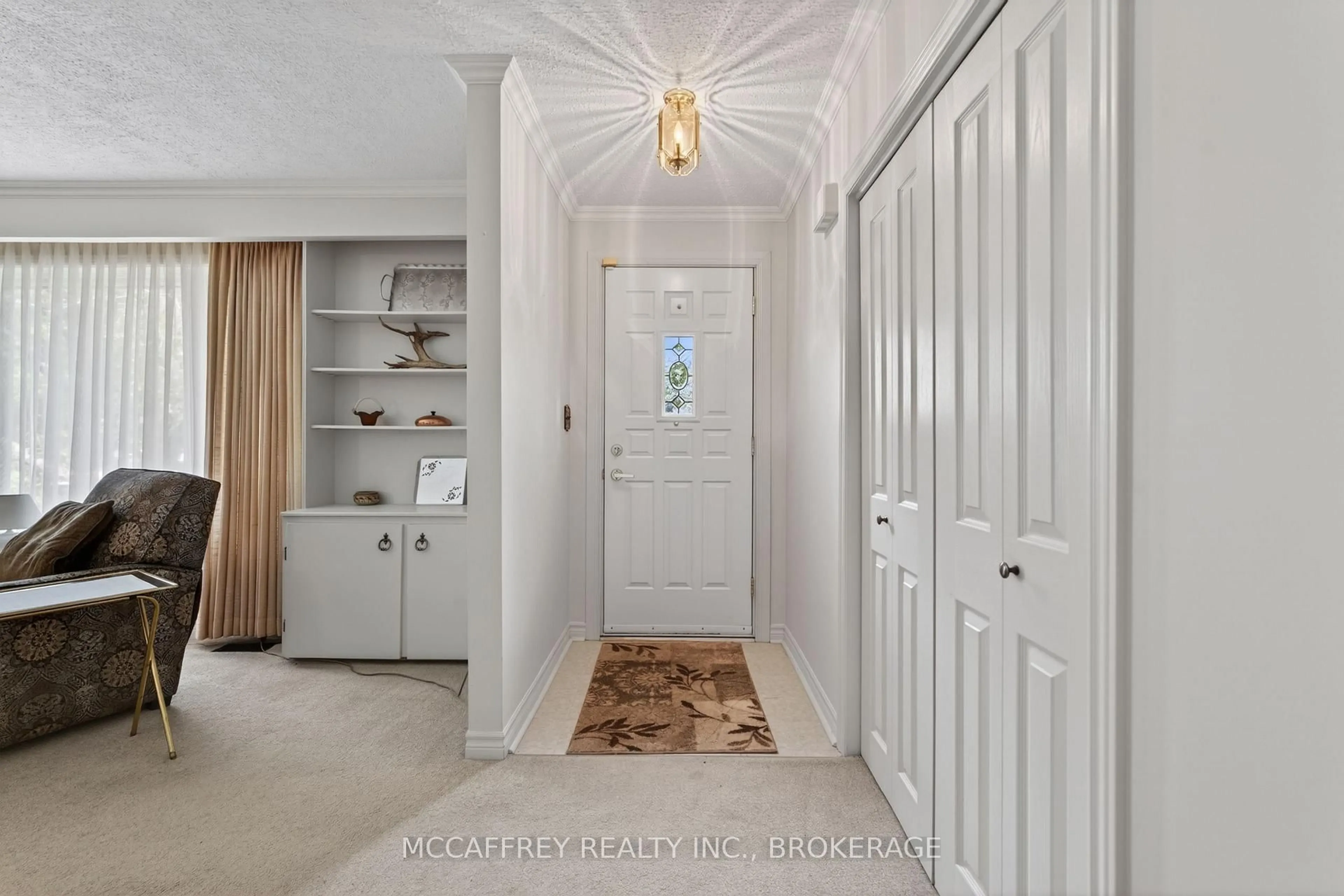 Indoor entryway for 164 Vanluven Rd, Plantagenet Ontario K7R 3L2