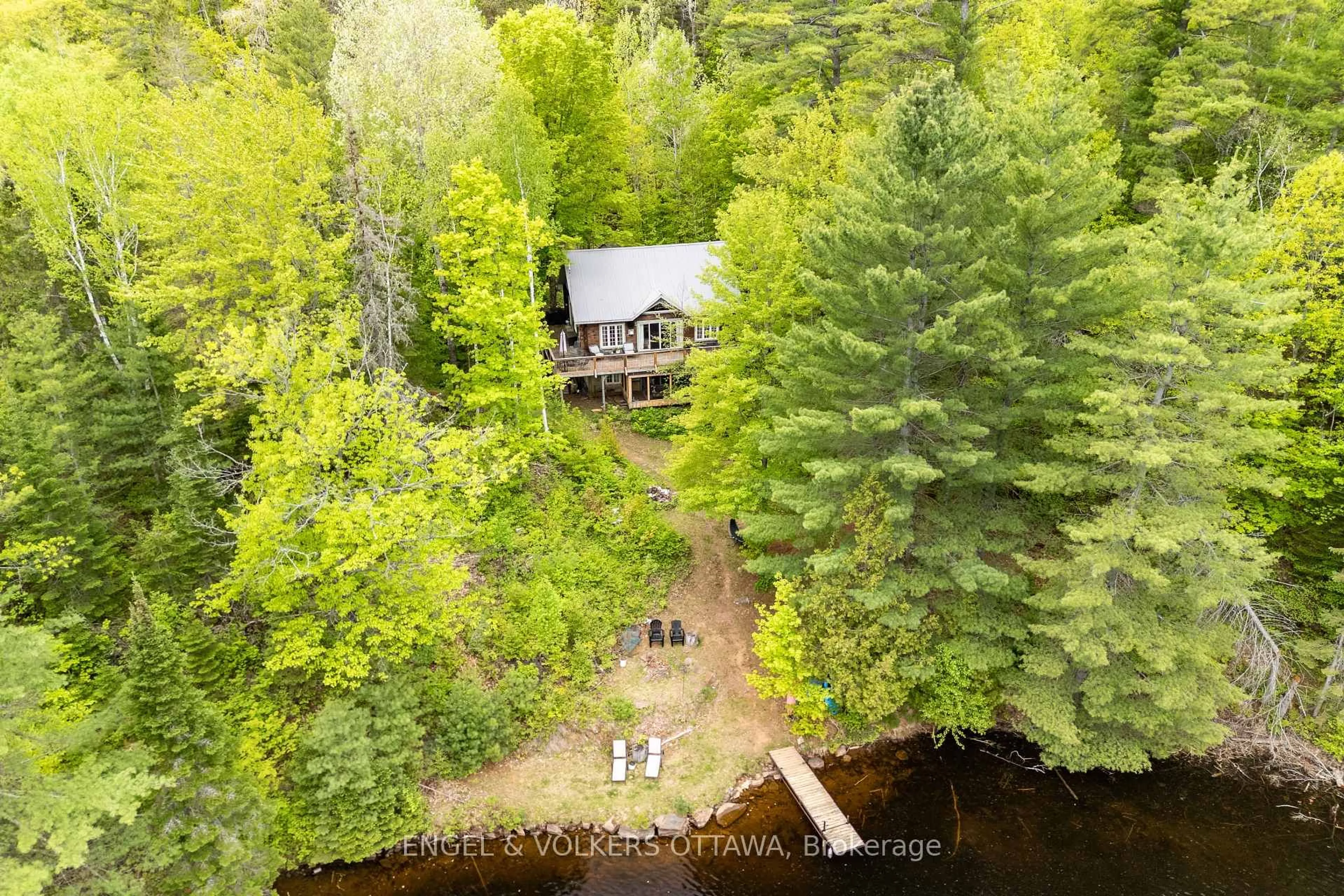 A pic from outside/outdoor area/front of a property/back of a property/a pic from drone, water/lake/river/ocean view for 176 Little Bay Lane, Griffith Ontario K0J 2R0