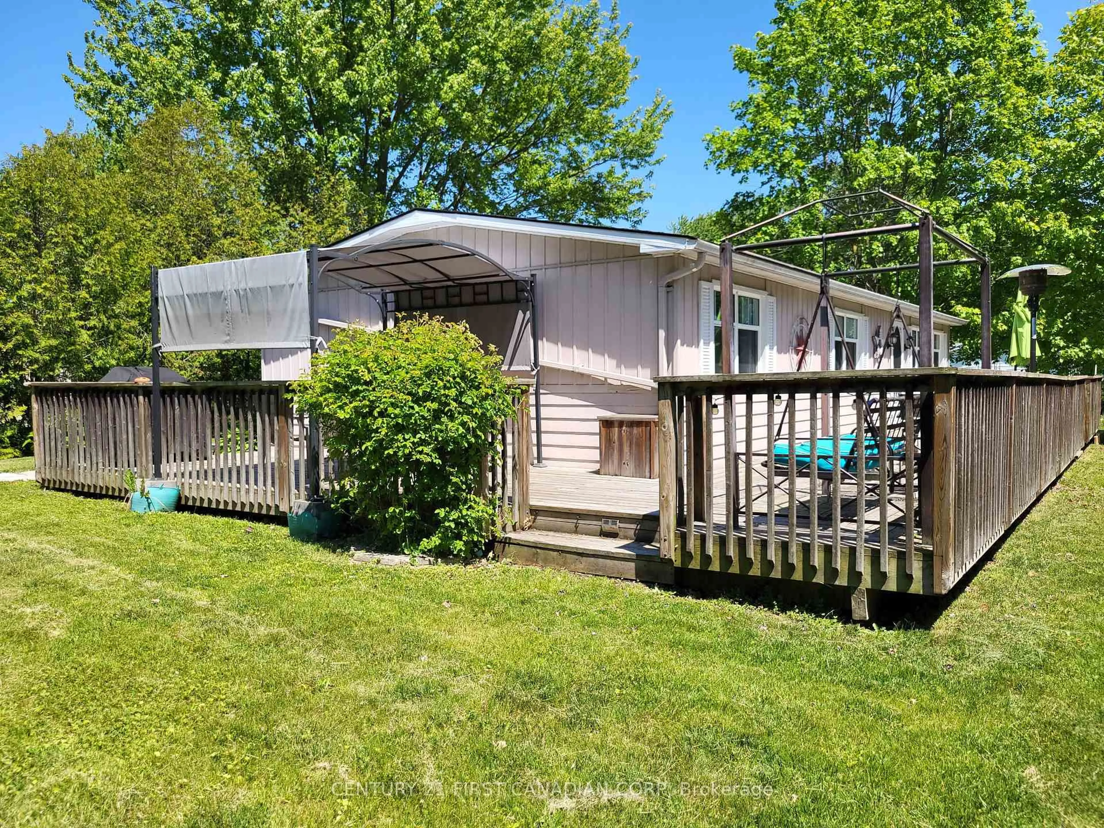 Unknown for 72599 STANLEY St, Bluewater Ontario N0M 2T0