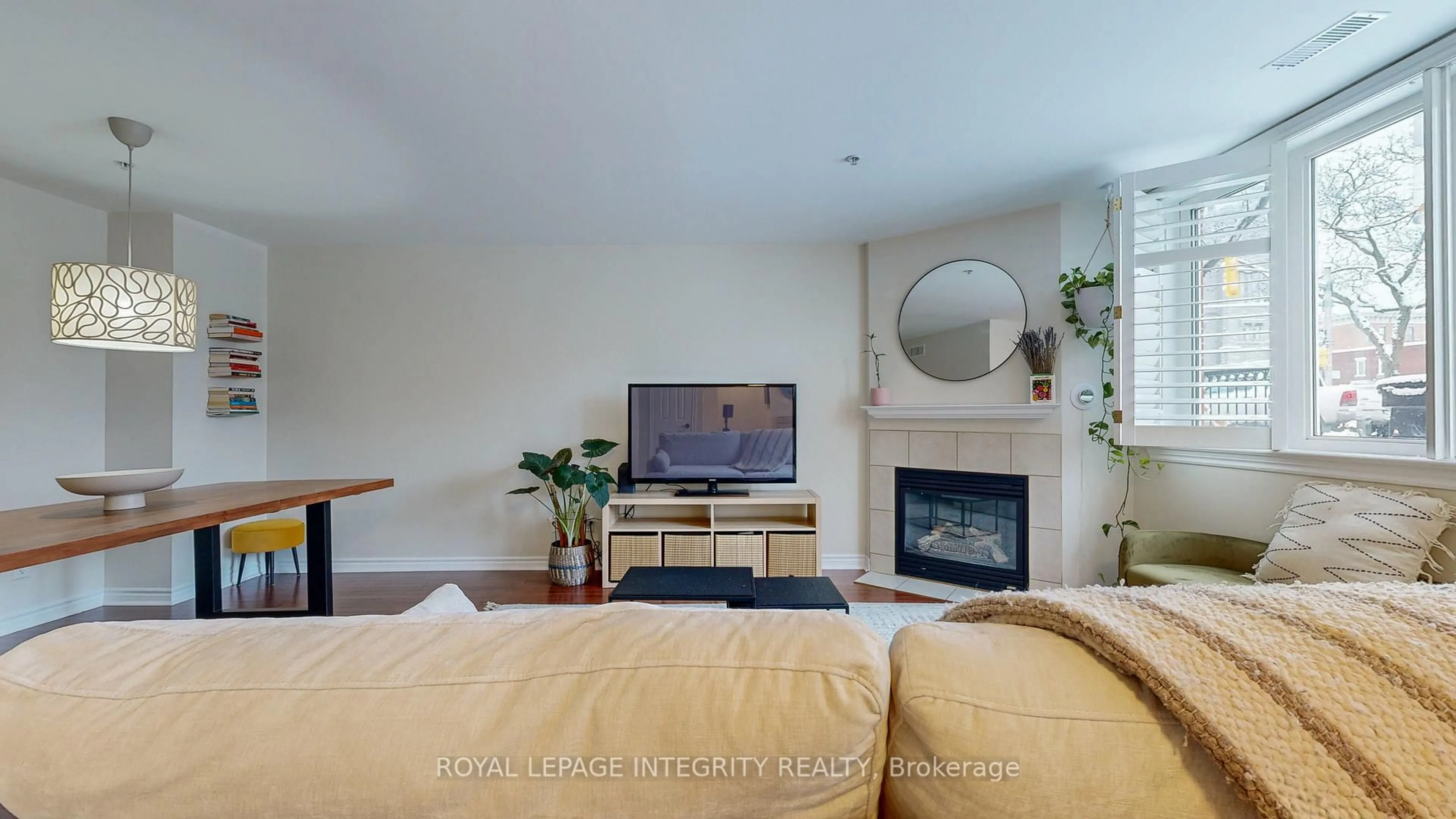 Living room with furniture, unknown for 245 Cumberland St #4, Ottawa Ontario K1N 8W6